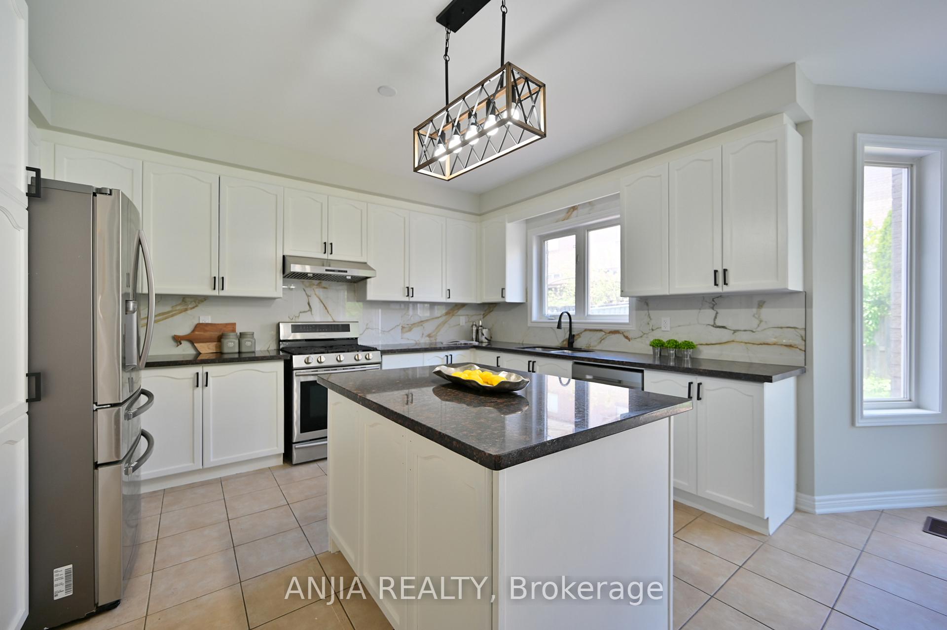 Photo 19 of 24 Solace Road, Markham, Greensborough — HOMEH