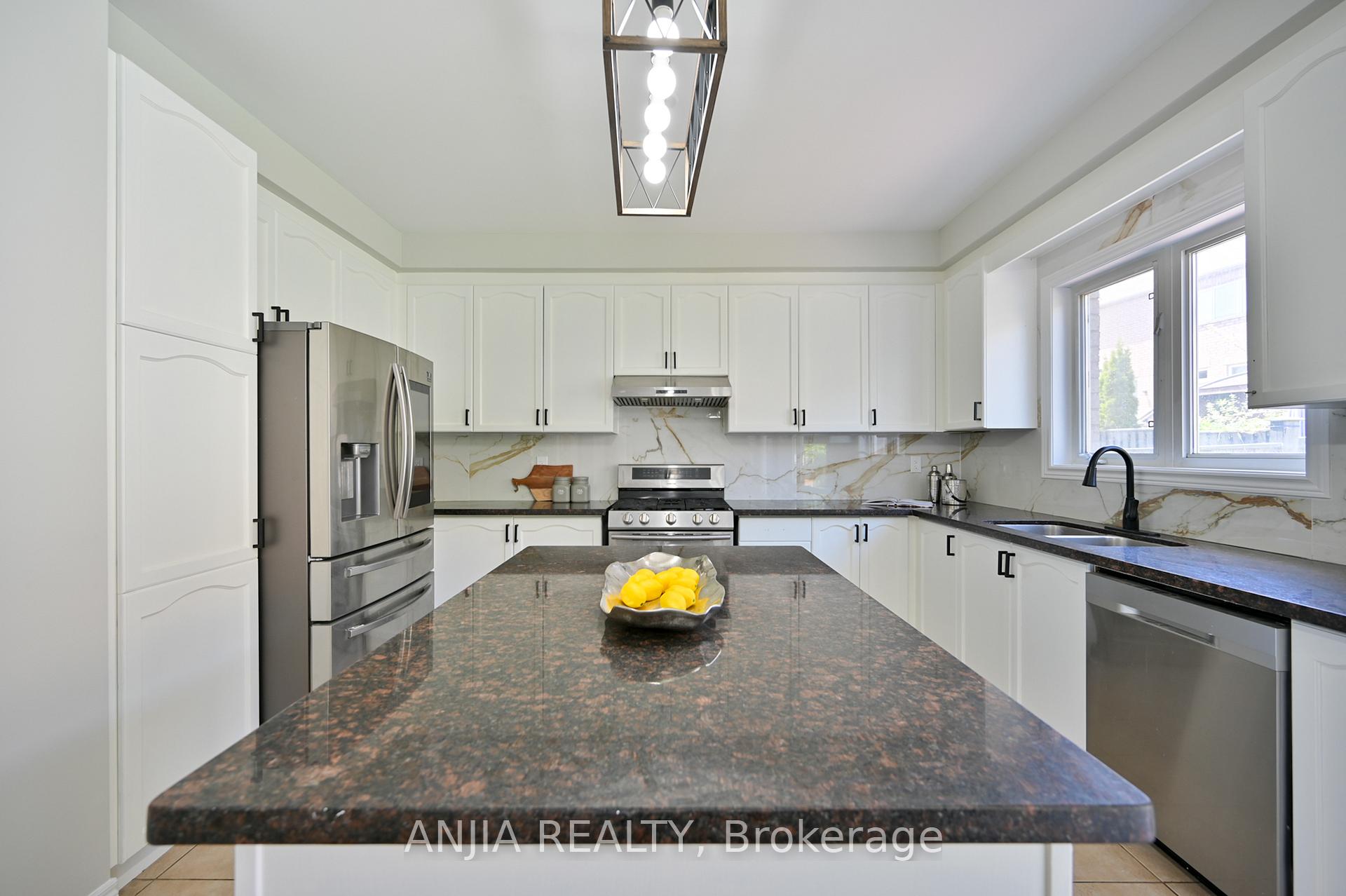Photo 21 of 24 Solace Road, Markham, Greensborough — HOMEH