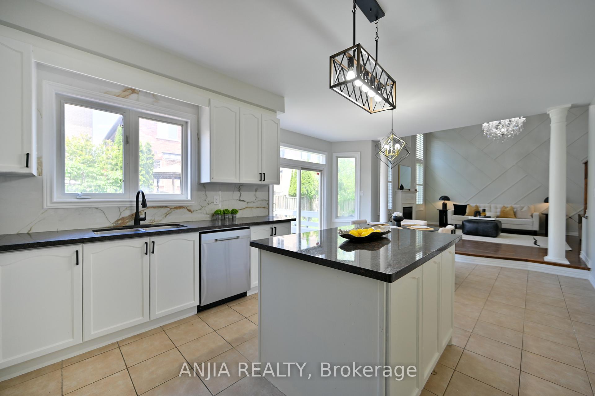 Photo 22 of 24 Solace Road, Markham, Greensborough — HOMEH