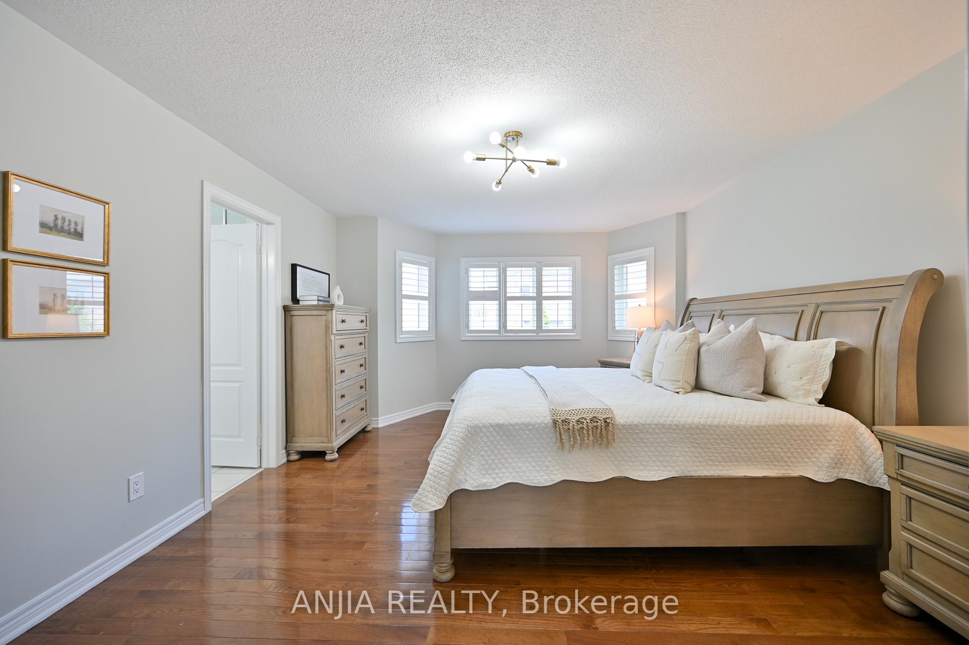 Photo 28 of 24 Solace Road, Markham, Greensborough — HOMEH