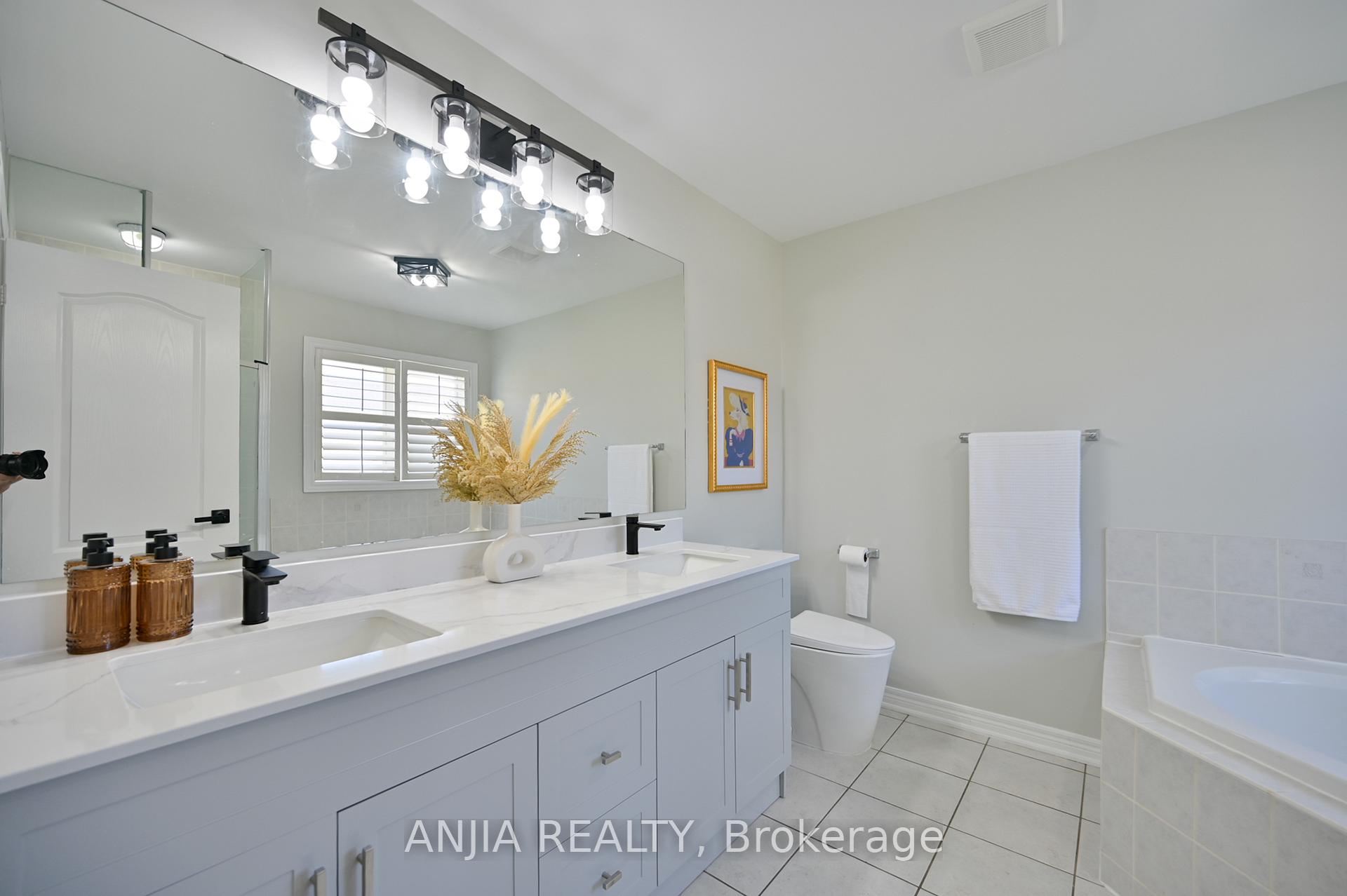 Photo 30 of 24 Solace Road, Markham, Greensborough — HOMEH