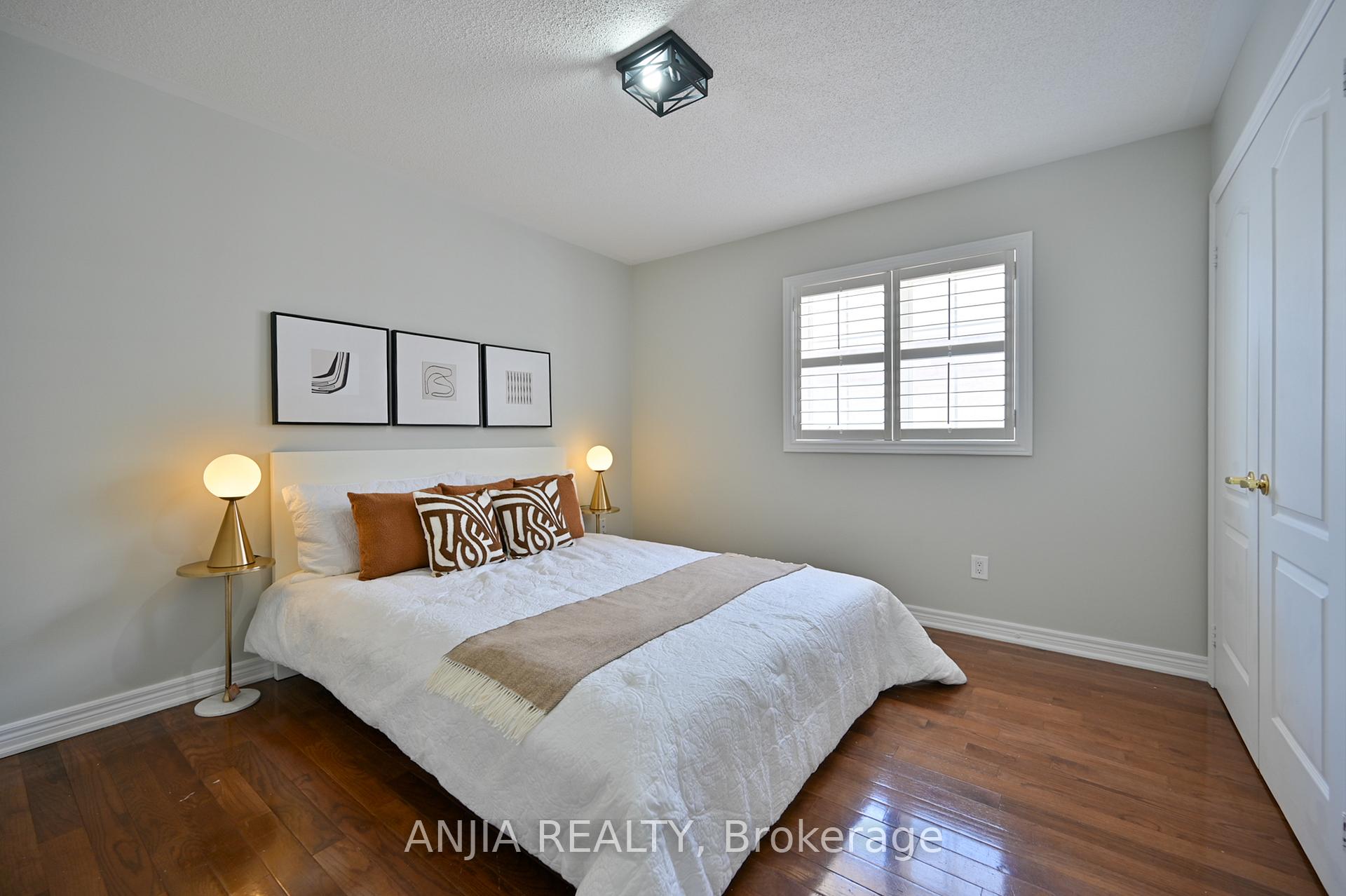 Photo 32 of 24 Solace Road, Markham, Greensborough — HOMEH
