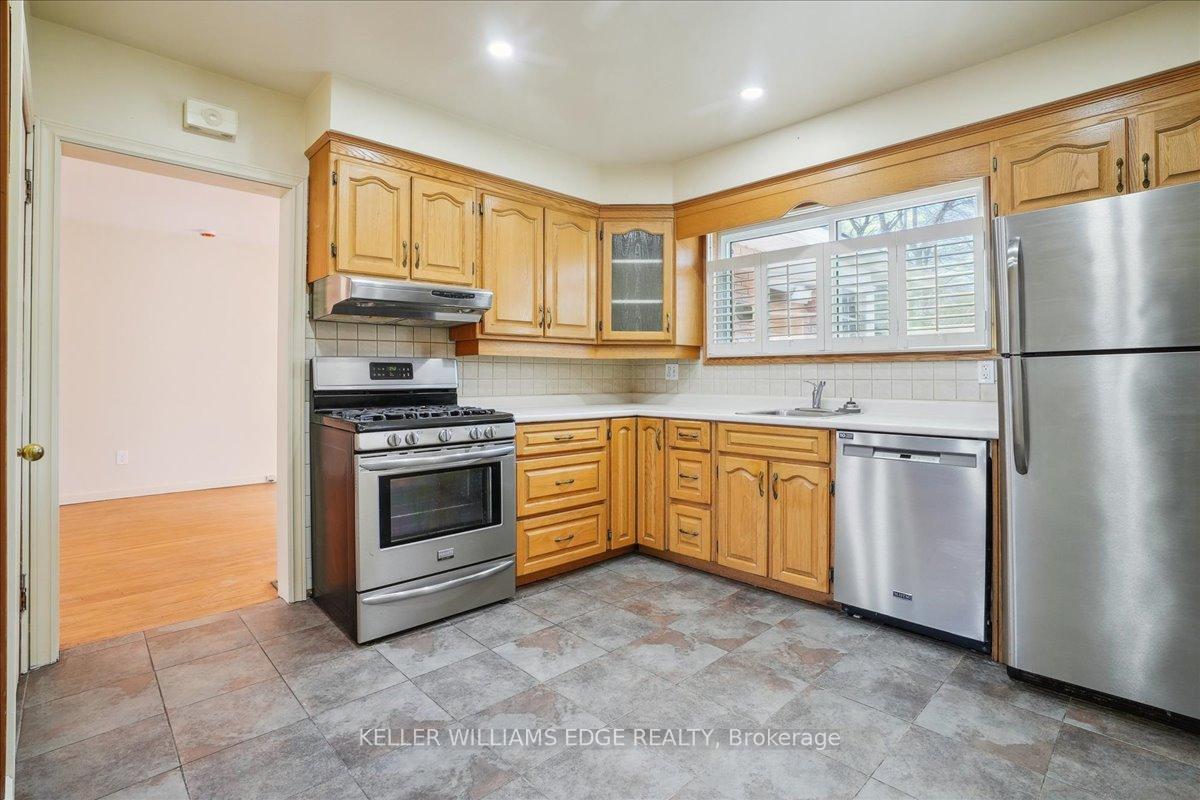 Photo 4 of 21 Price Avenue, Hamilton, Westcliffe — HOMEH