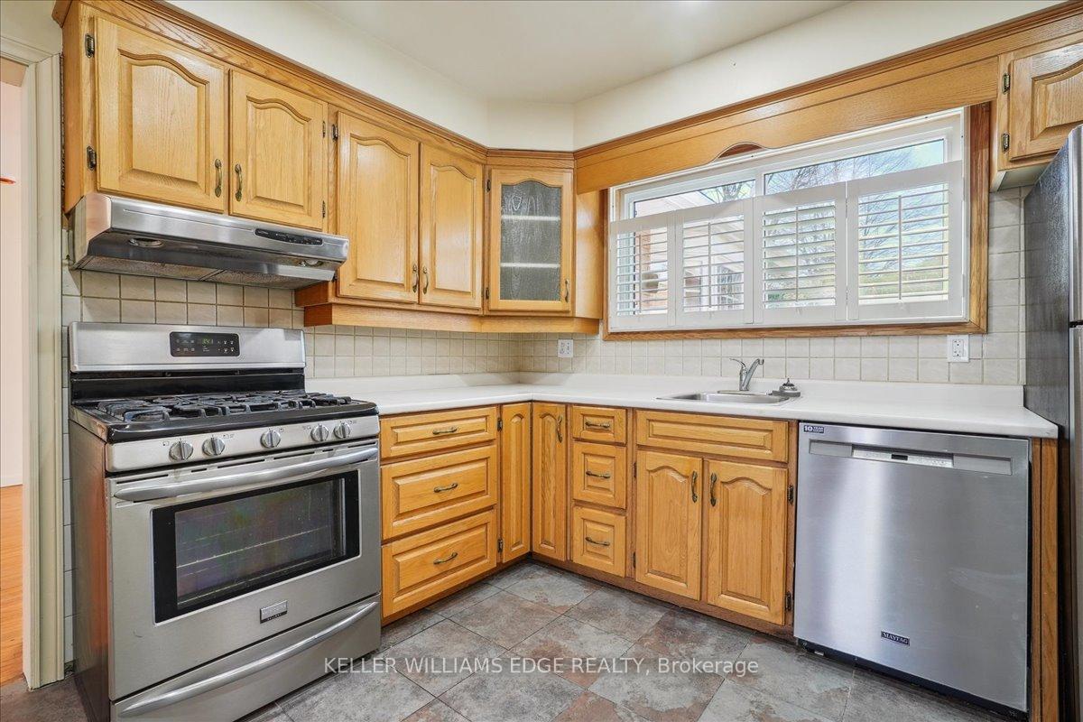 Photo 5 of 21 Price Avenue, Hamilton, Westcliffe — HOMEH