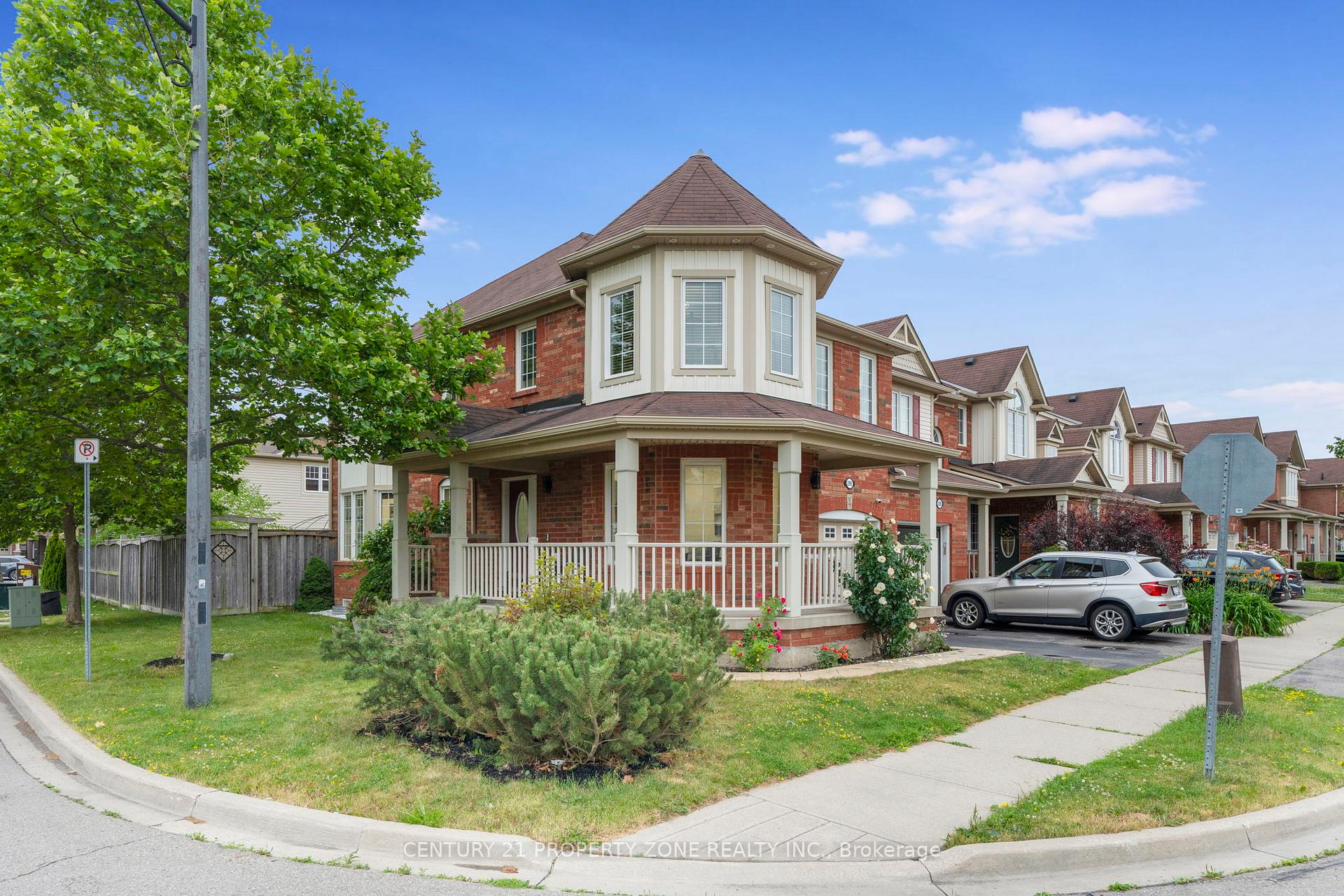 Photo 3 of 290 Woodley Crescent, Milton, Willmott — HOMEH