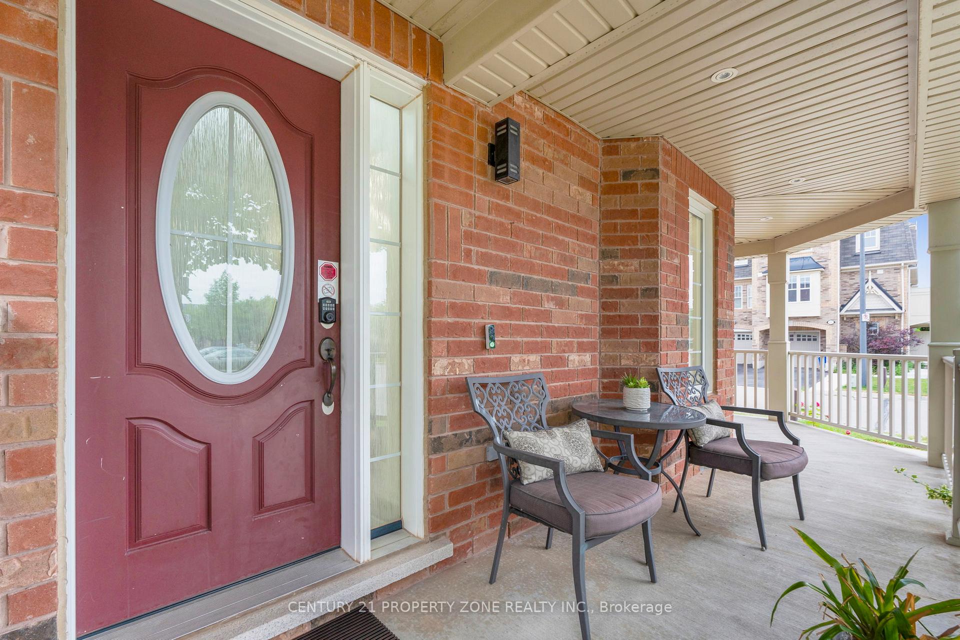Photo 5 of 290 Woodley Crescent, Milton, Willmott — HOMEH