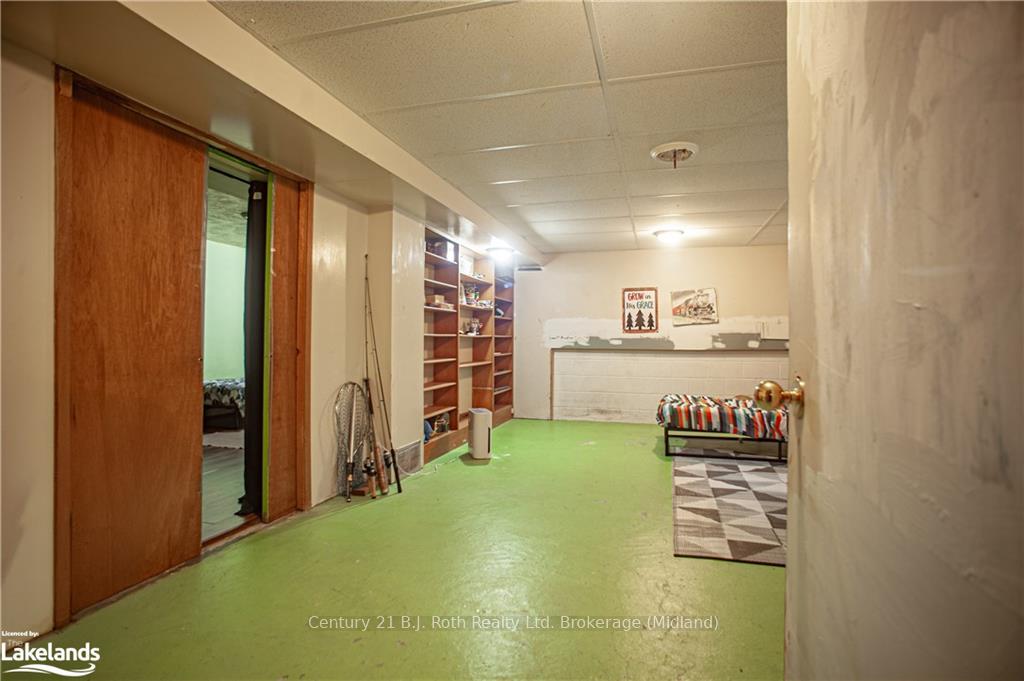 Photo 20 of 96 Sixth Street, Midland — HOMEH