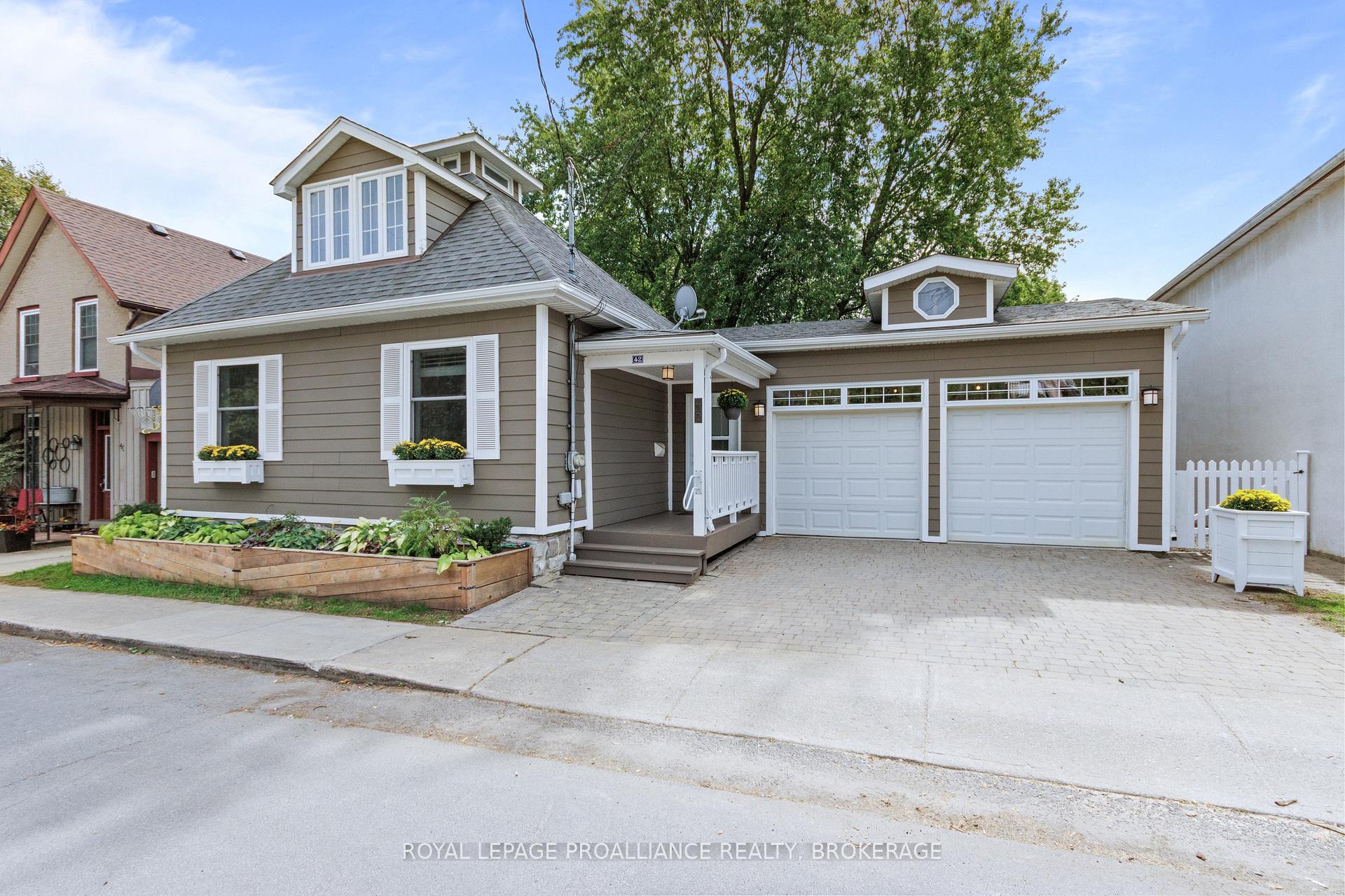 Photo 1 of 42 Quebec Street, Kingston, East of Sir John A. Blvd — HOMEH