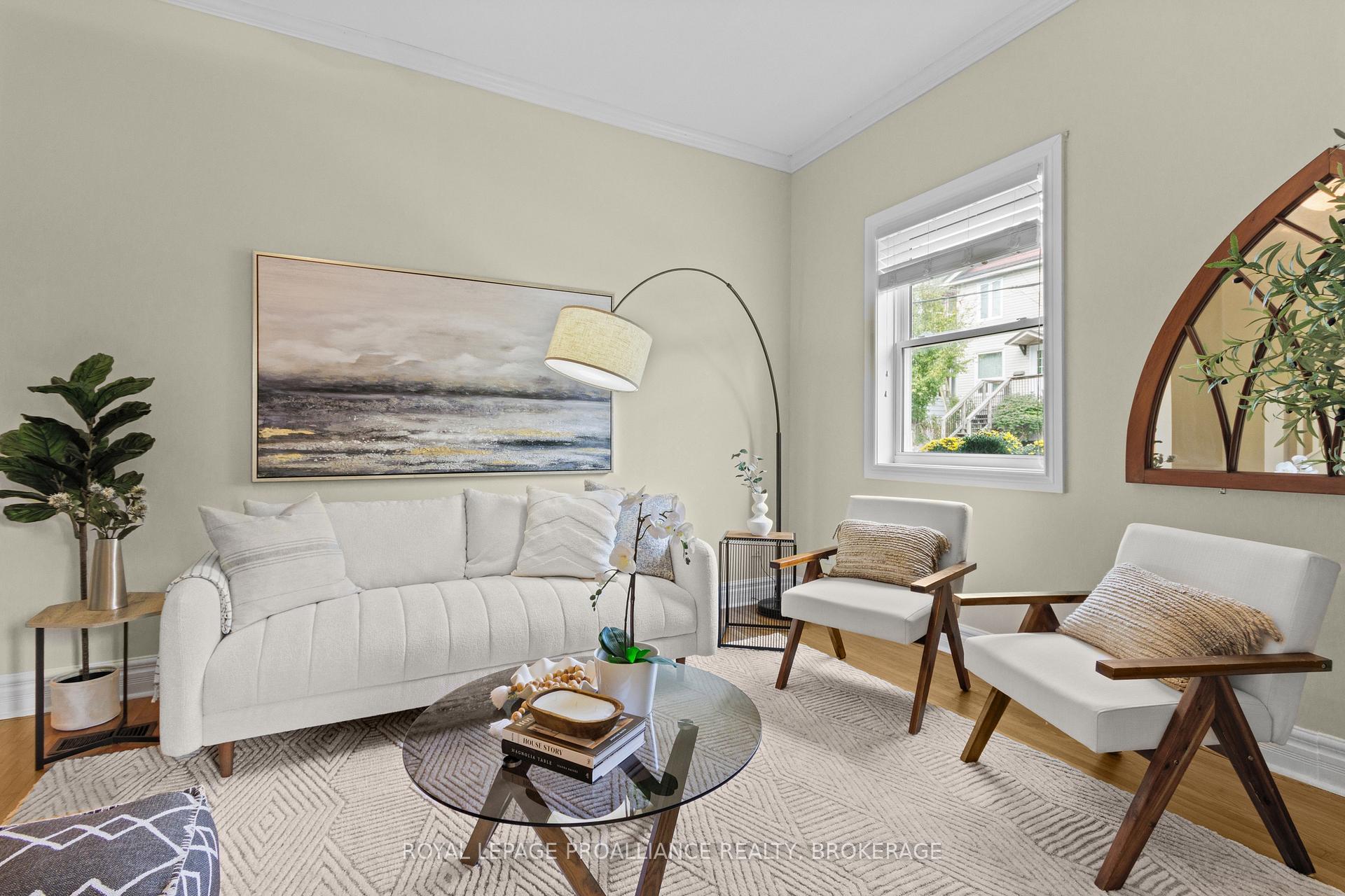 Photo 7 of 42 Quebec Street, Kingston, East of Sir John A. Blvd — HOMEH