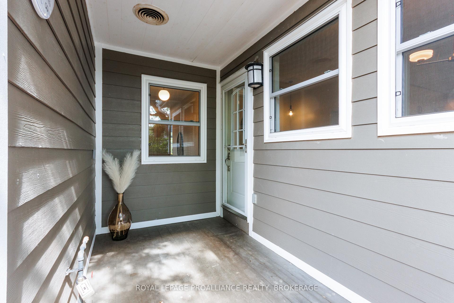 Photo 39 of 42 Quebec Street, Kingston, East of Sir John A. Blvd — HOMEH