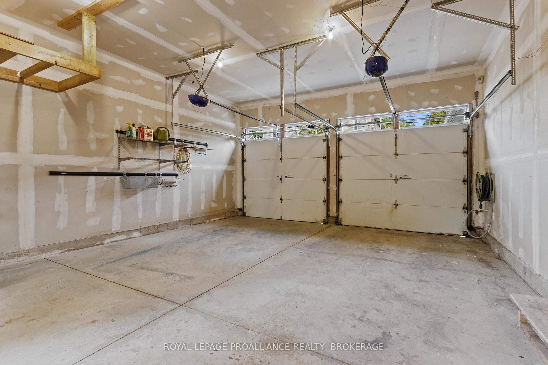 Photo 41 of 42 Quebec Street, Kingston, East of Sir John A. Blvd — HOMEH