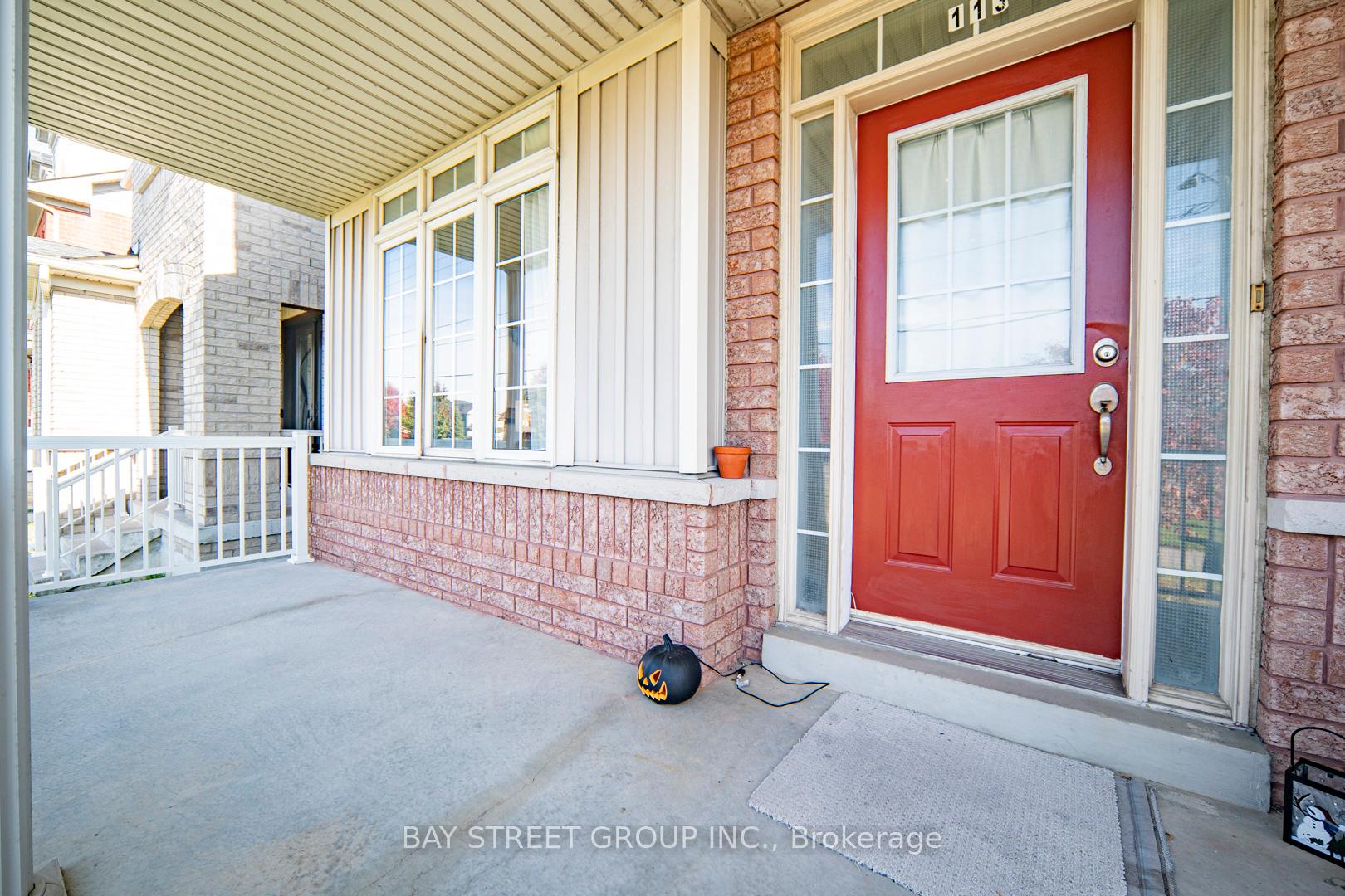 Photo 2 of 113 Yale Lane, Markham, Cornell — HOMEH