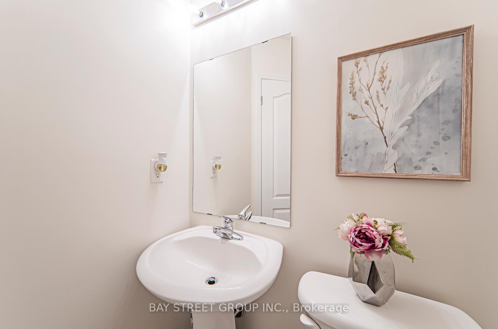 Photo 14 of 113 Yale Lane, Markham, Cornell — HOMEH
