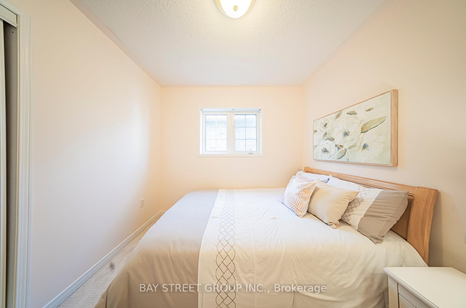 Photo 19 of 113 Yale Lane, Markham, Cornell — HOMEH