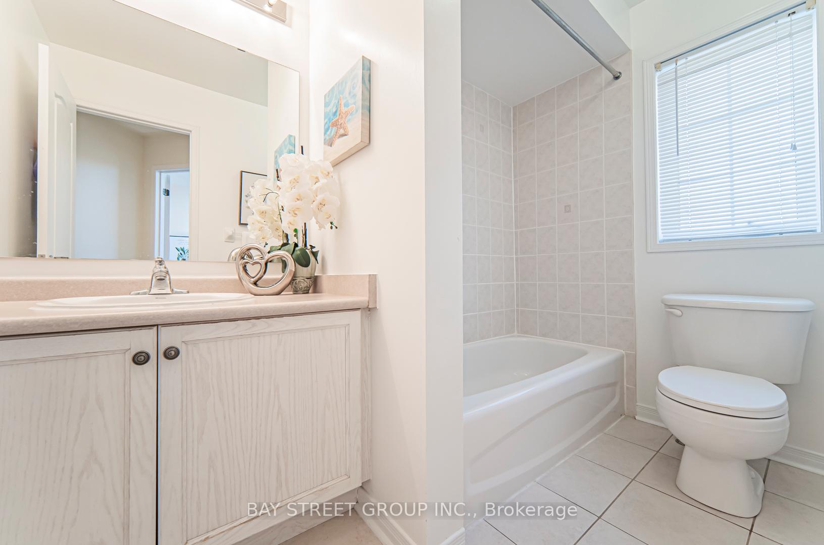 Photo 25 of 113 Yale Lane, Markham, Cornell — HOMEH