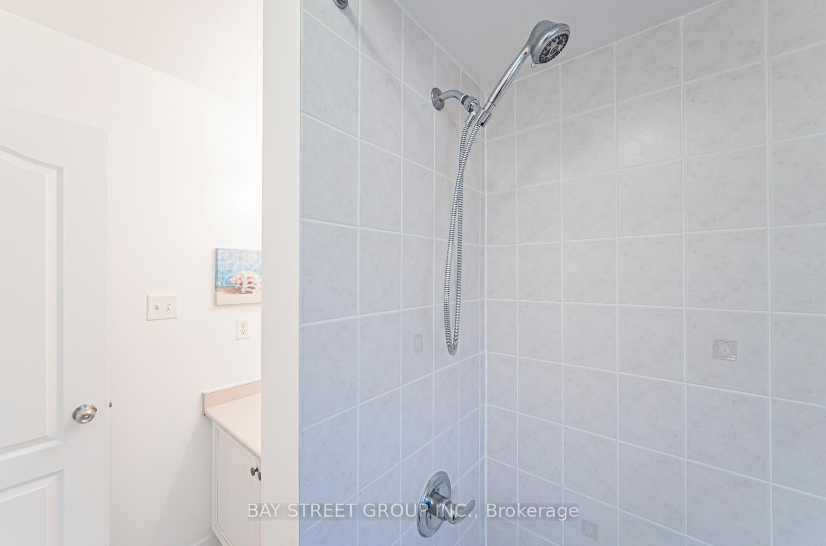 Photo 26 of 113 Yale Lane, Markham, Cornell — HOMEH