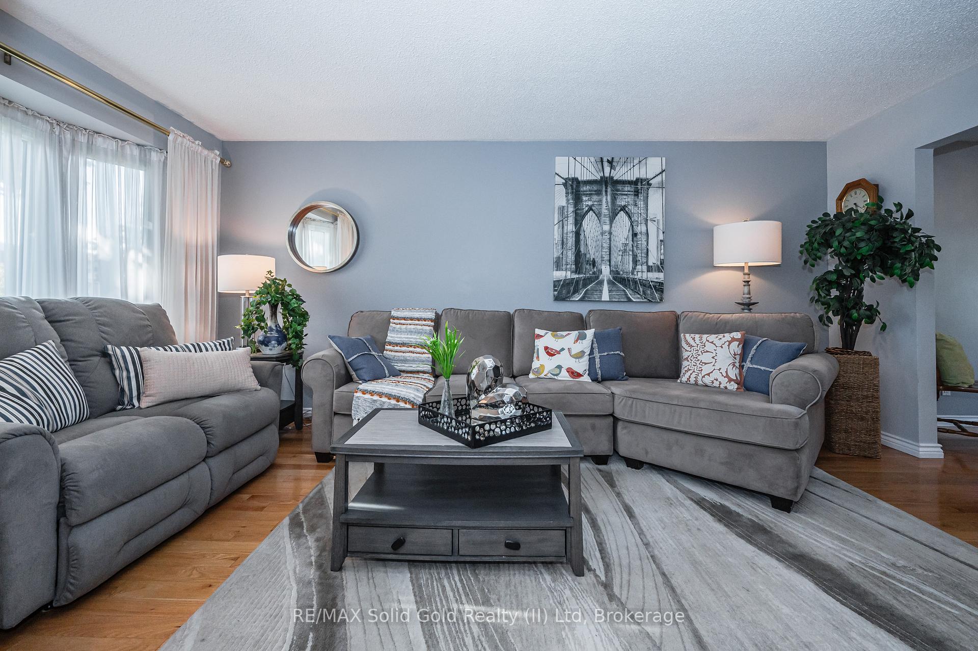 Photo 6 of 9 Old Maple Lane, Kitchener — HOMEH