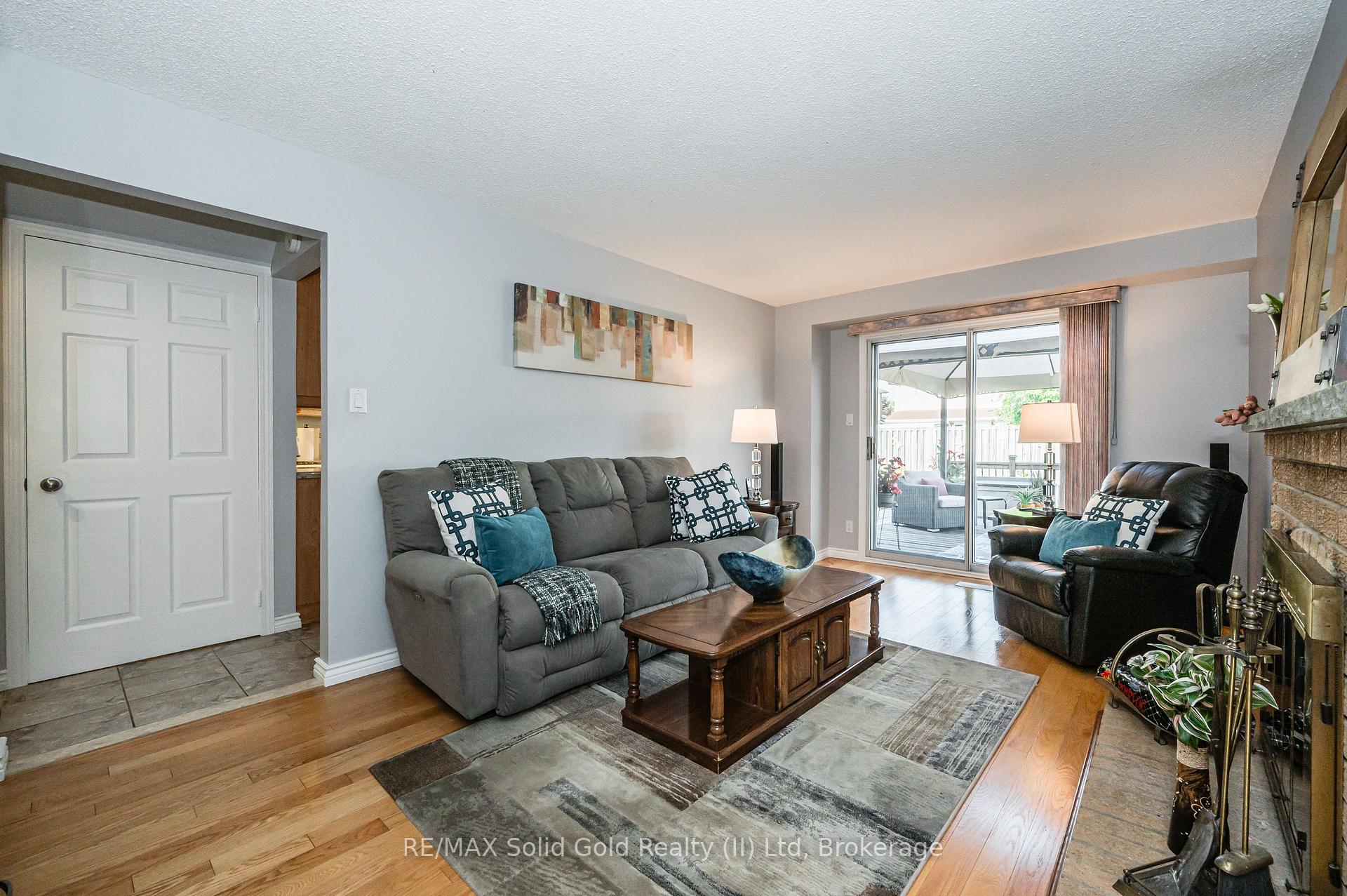 Photo 16 of 9 Old Maple Lane, Kitchener — HOMEH