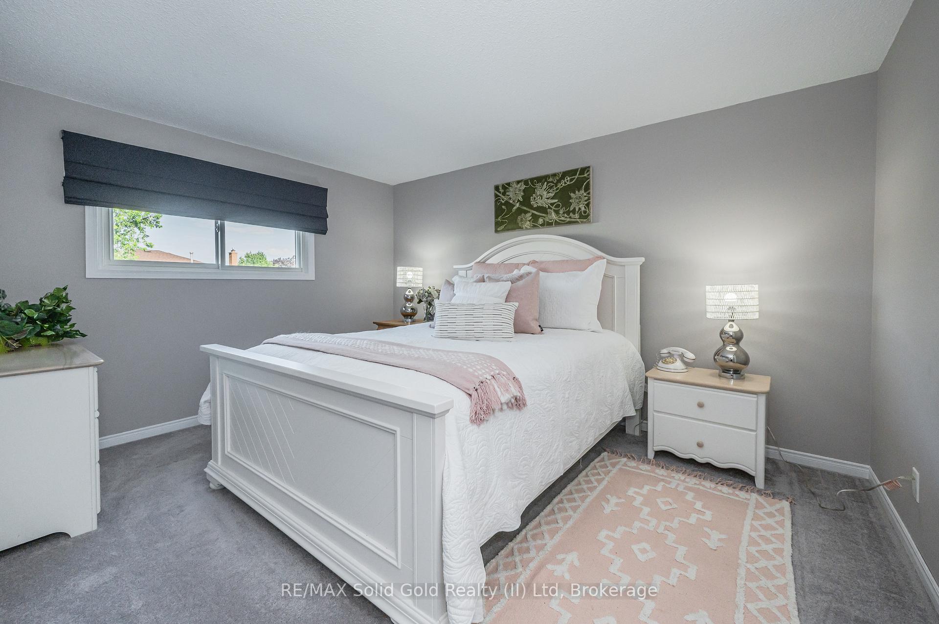 Photo 22 of 9 Old Maple Lane, Kitchener — HOMEH