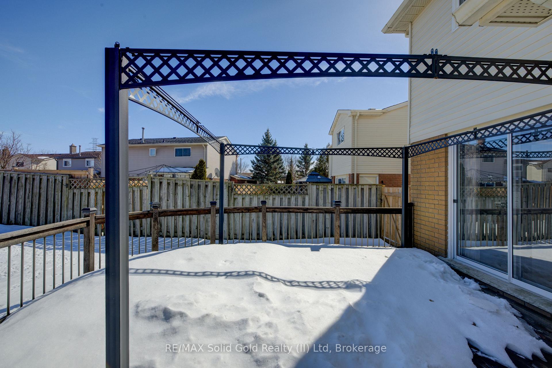 Photo 39 of 9 Old Maple Lane, Kitchener — HOMEH