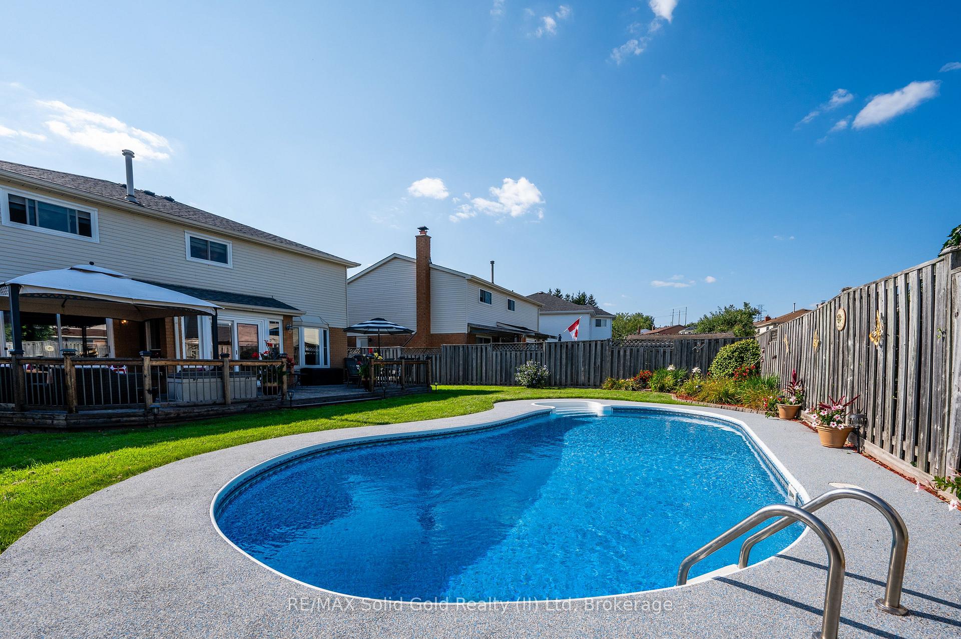 Photo 46 of 9 Old Maple Lane, Kitchener — HOMEH