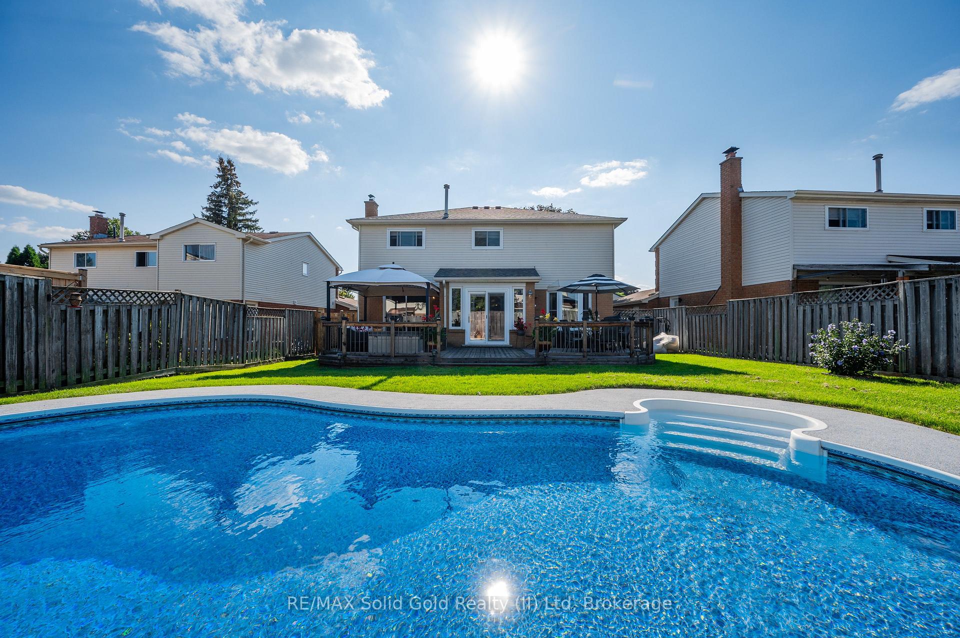 Photo 47 of 9 Old Maple Lane, Kitchener — HOMEH