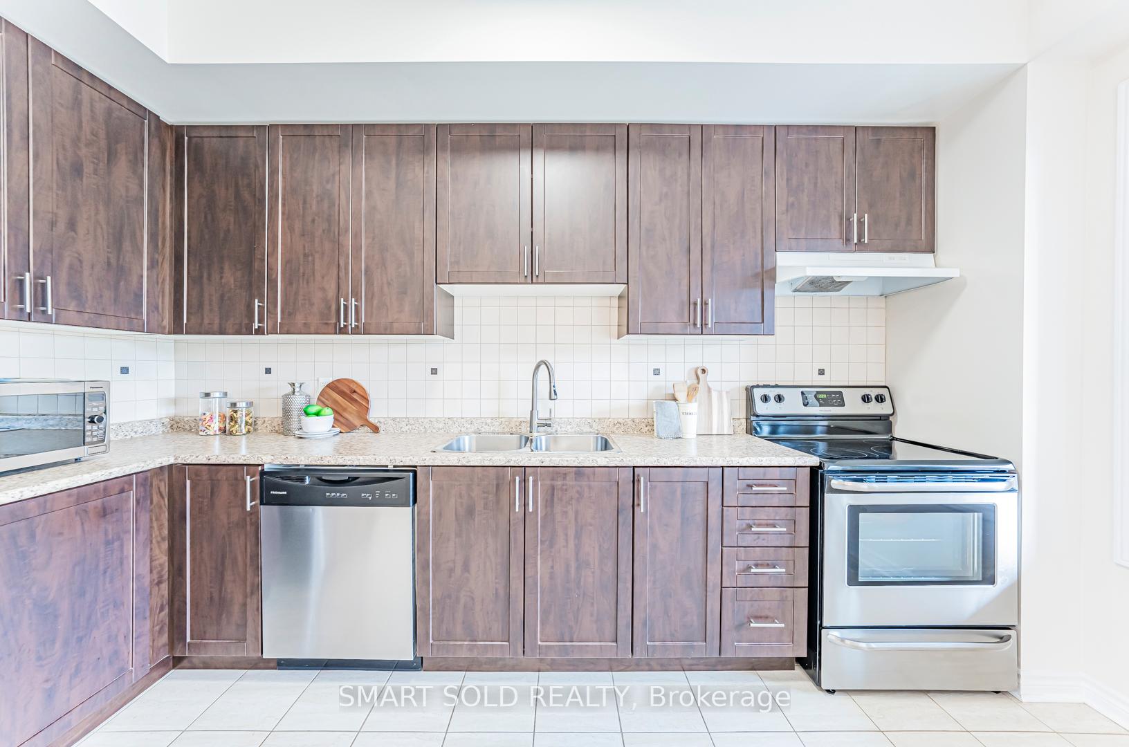 Photo 17 of 52 Orca Drive, Markham, Wismer — HOMEH