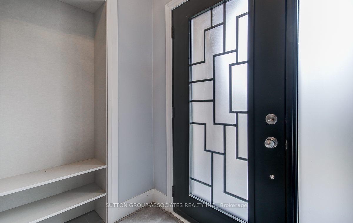 Photo 3 of 72 Seaton Place Drive, Hamilton, Stoney Creek — HOMEH
