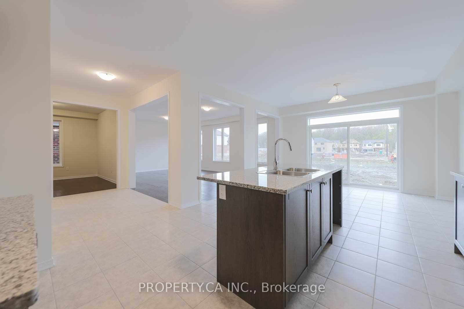 Photo 6 of 52 Cactus Crescent, Hamilton, Stoney Creek Mountain — HOMEH