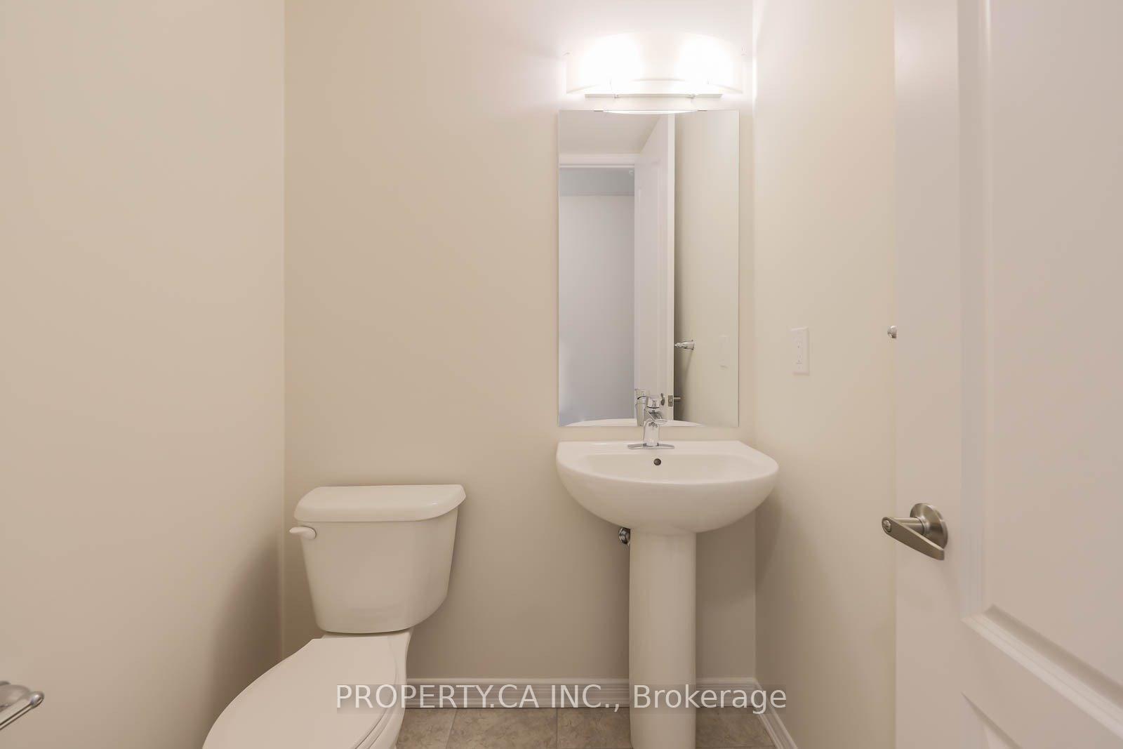 Photo 10 of 52 Cactus Crescent, Hamilton, Stoney Creek Mountain — HOMEH