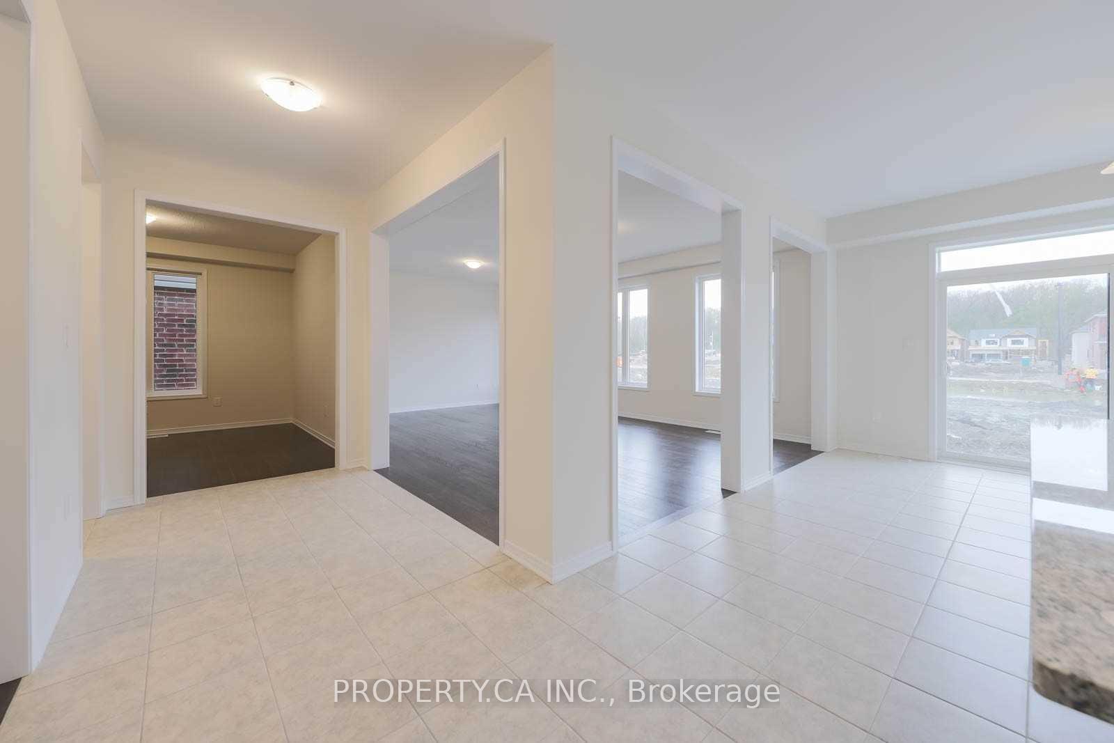 Photo 11 of 52 Cactus Crescent, Hamilton, Stoney Creek Mountain — HOMEH