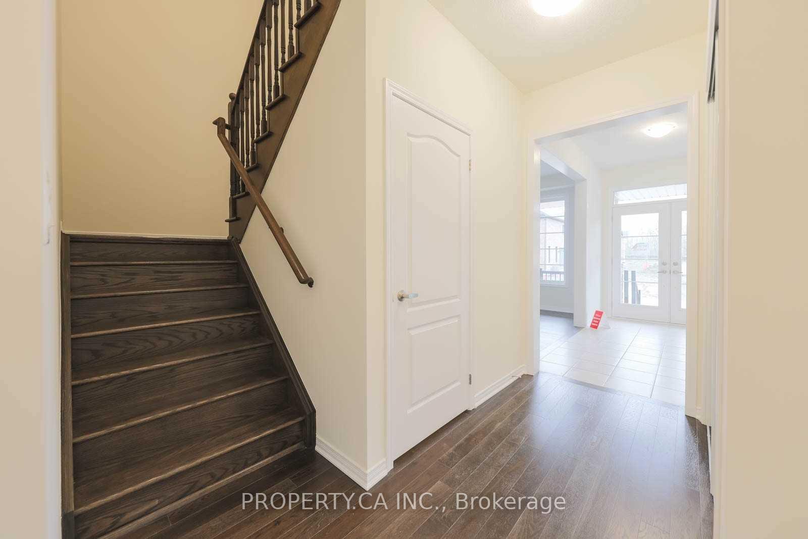 Photo 19 of 52 Cactus Crescent, Hamilton, Stoney Creek Mountain — HOMEH