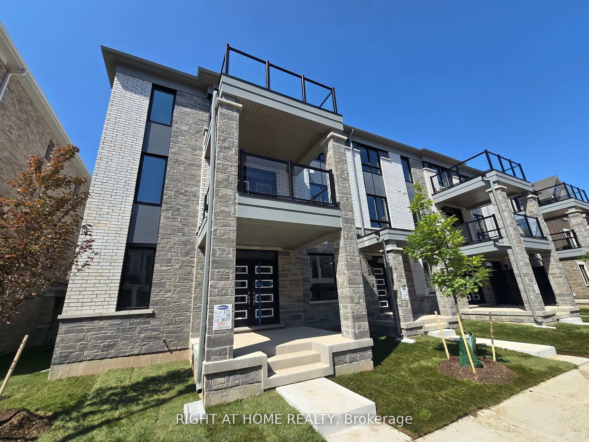 Photo 2 of Unit 29, 1317 Leriche Way, Milton, Bowes — HOMEH
