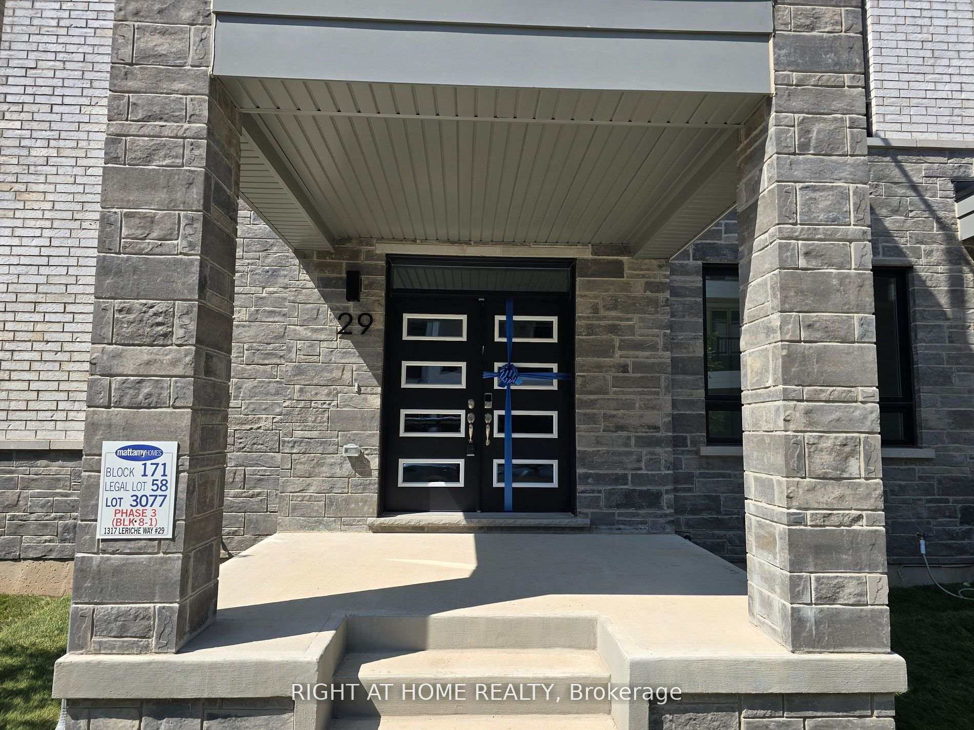 Photo 4 of Unit 29, 1317 Leriche Way, Milton, Bowes — HOMEH
