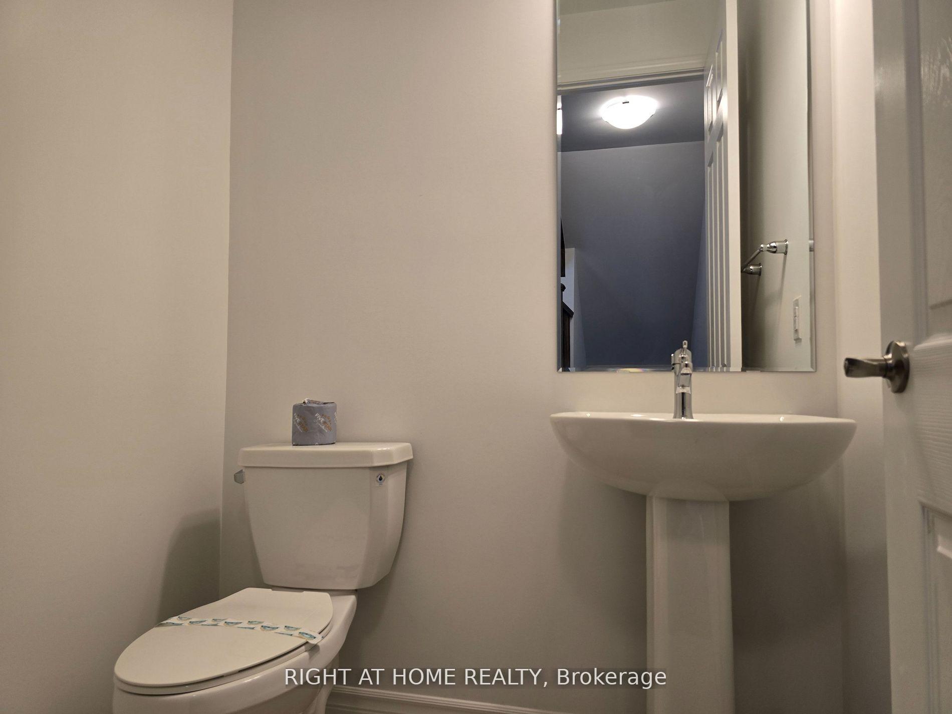Photo 11 of Unit 29, 1317 Leriche Way, Milton, Bowes — HOMEH
