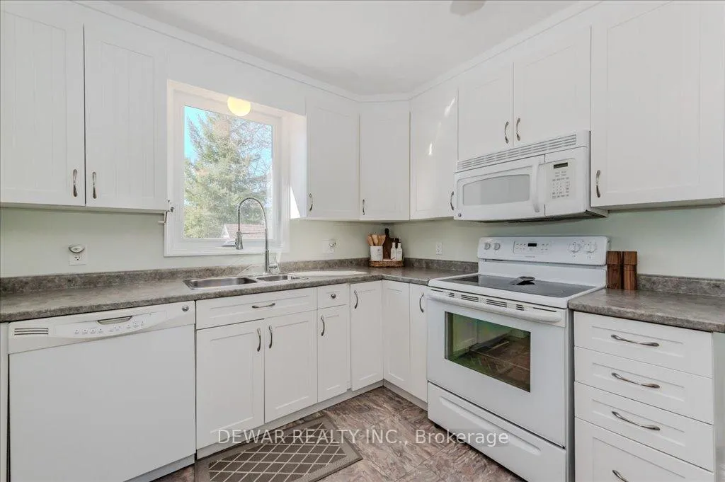 Photo 15 of 263 Edwin Street, Kitchener — HOMEH