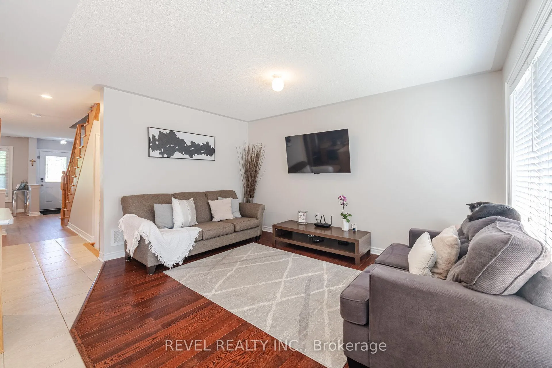 Photo 14 of 132 Swindale Drive, Milton, Scott — HOMEH
