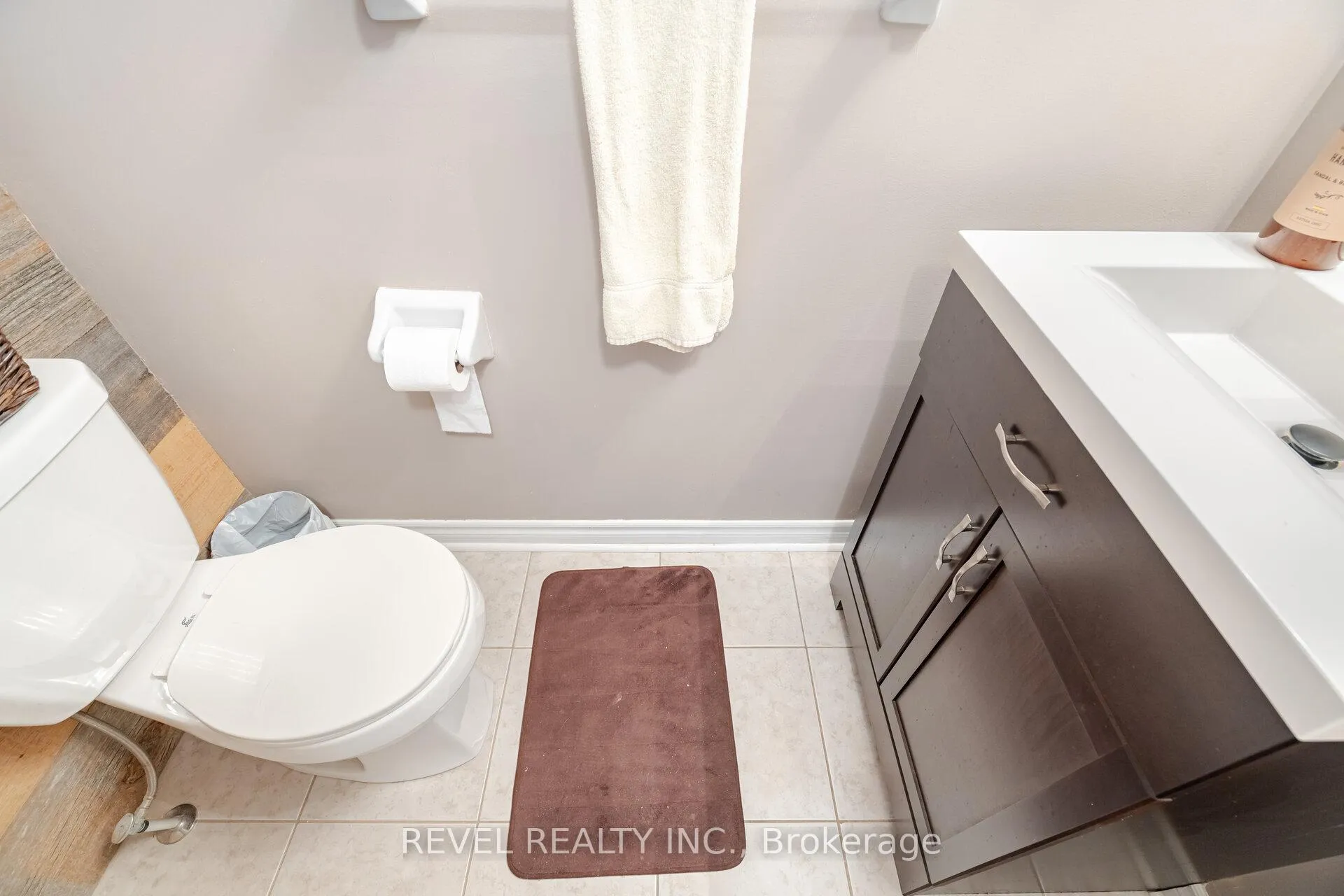 Photo 17 of 132 Swindale Drive, Milton, Scott — HOMEH