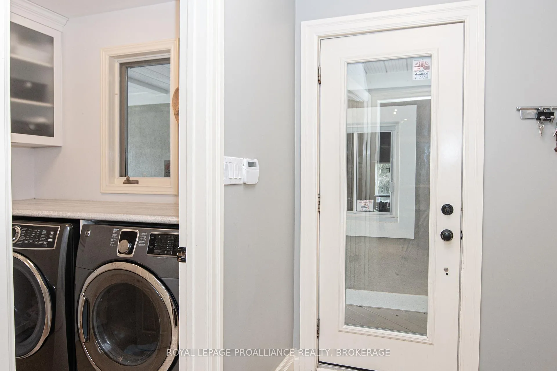 Photo 15 of 1800 Radage Road, Kingston, City North of 401 — HOMEH
