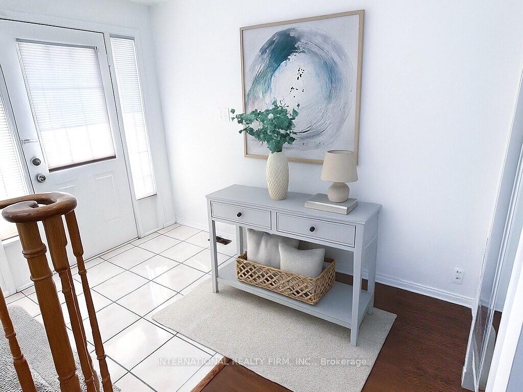 Photo 2 of 45 Trailsbrook Terrace, Markham, Wismer — HOMEH