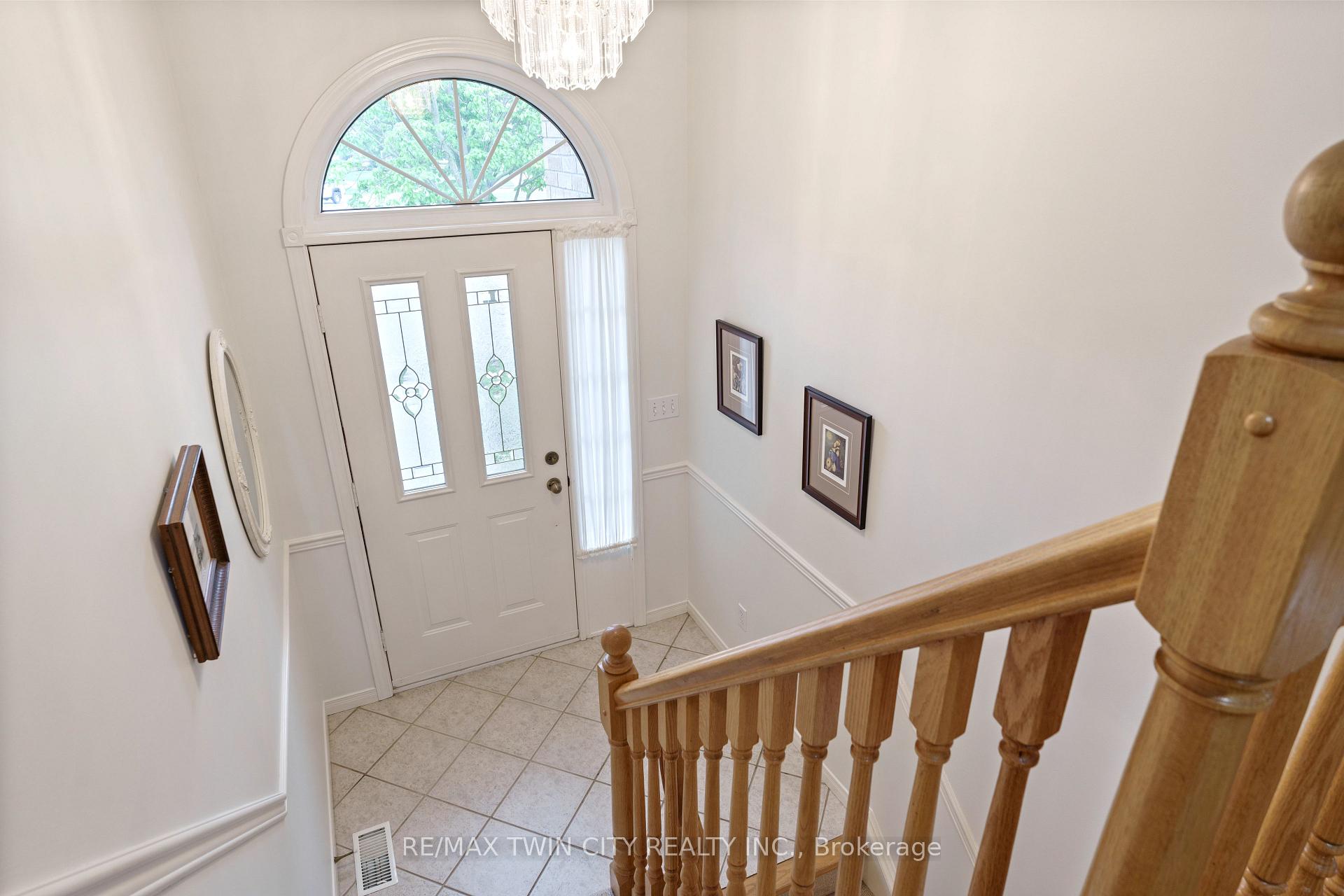 Photo 6 of 329 Otterbein Road, Kitchener — HOMEH