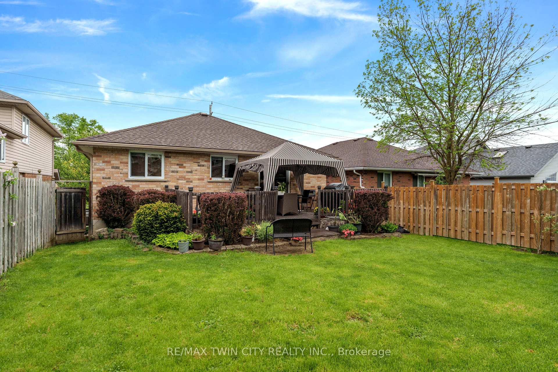 Photo 36 of 329 Otterbein Road, Kitchener — HOMEH