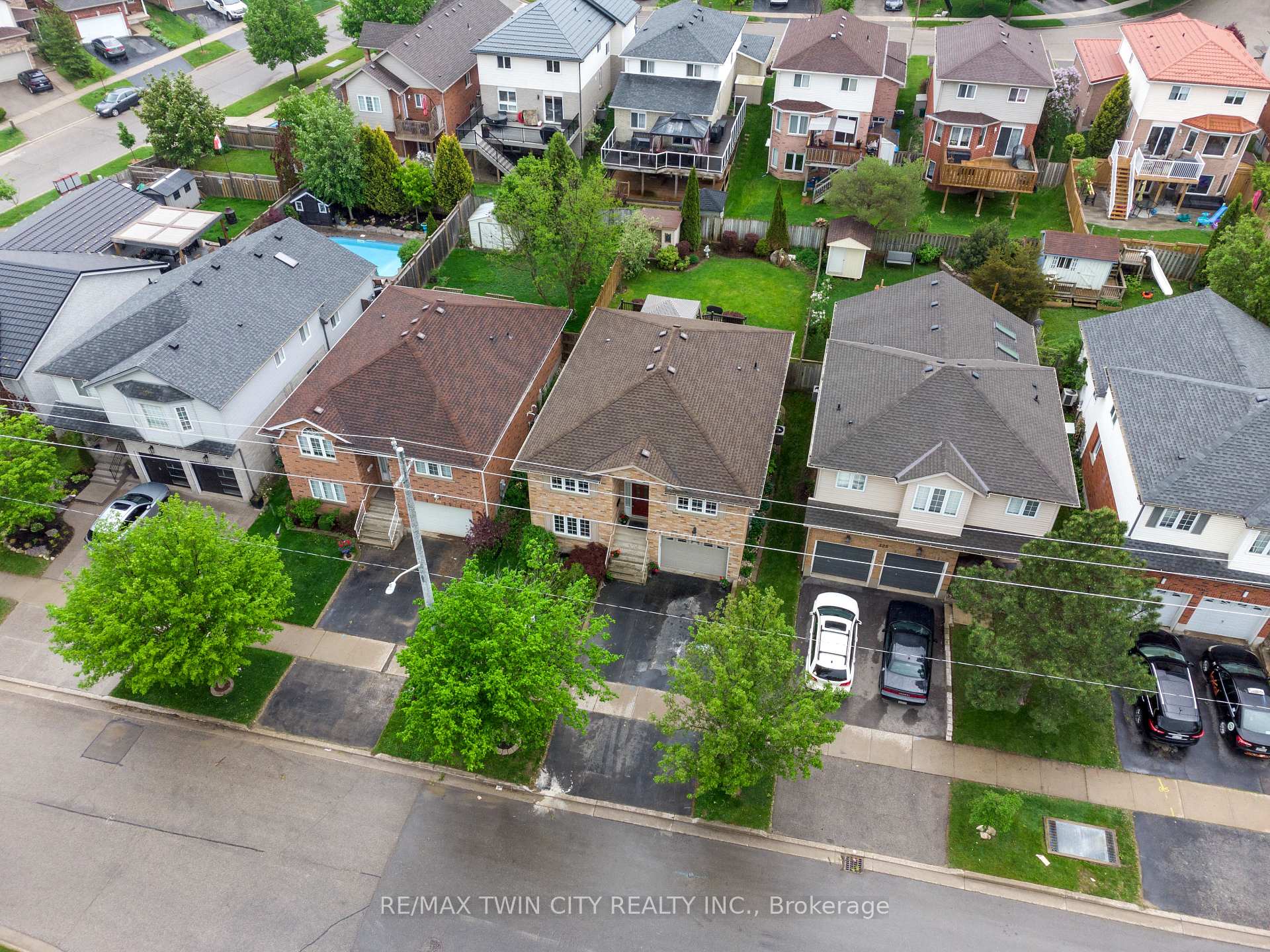 Photo 38 of 329 Otterbein Road, Kitchener — HOMEH