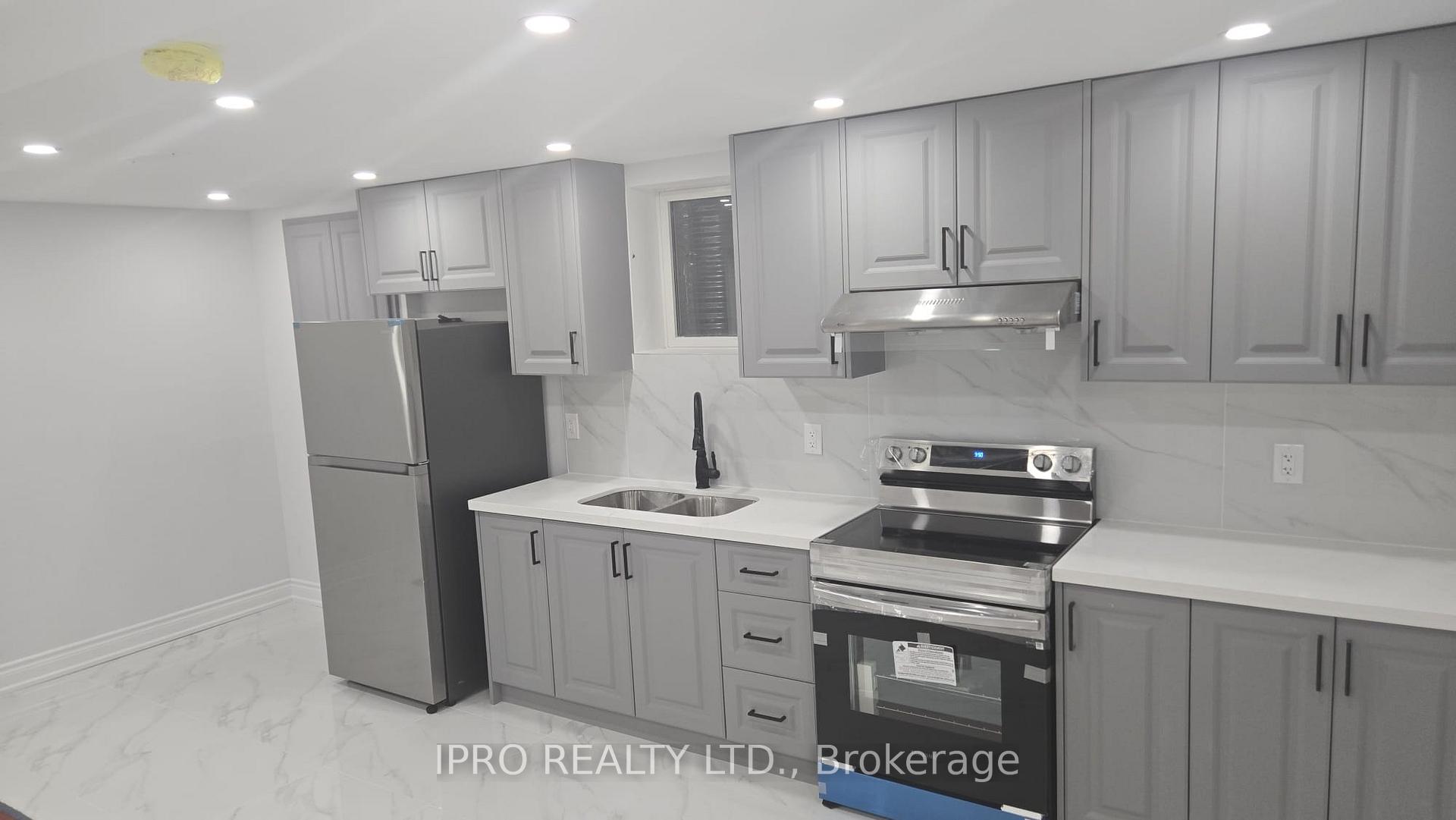 Photo 1 of 42 Sanders Drive, Markham, Box Grove — HOMEH
