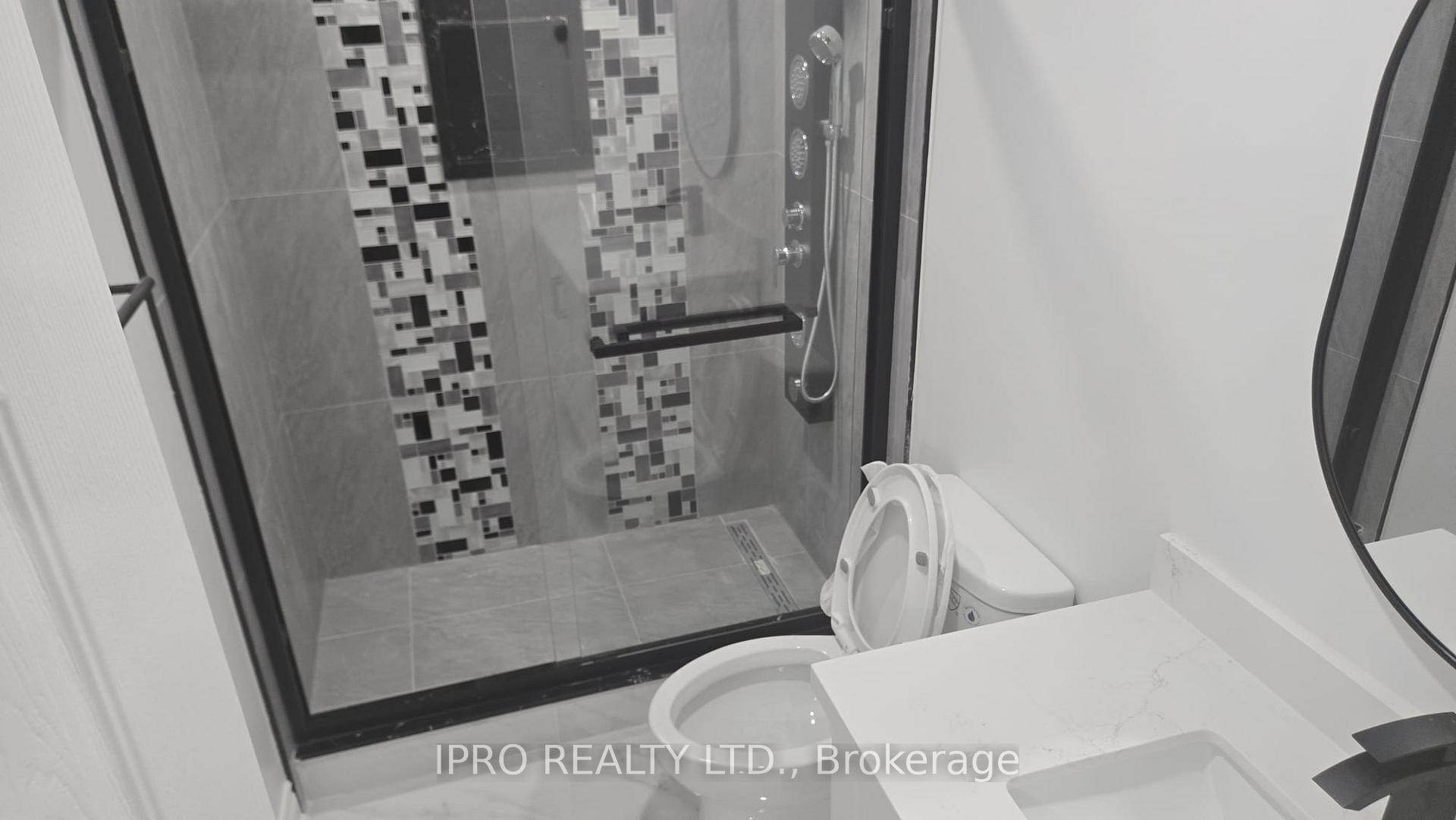 Photo 6 of 42 Sanders Drive, Markham, Box Grove — HOMEH