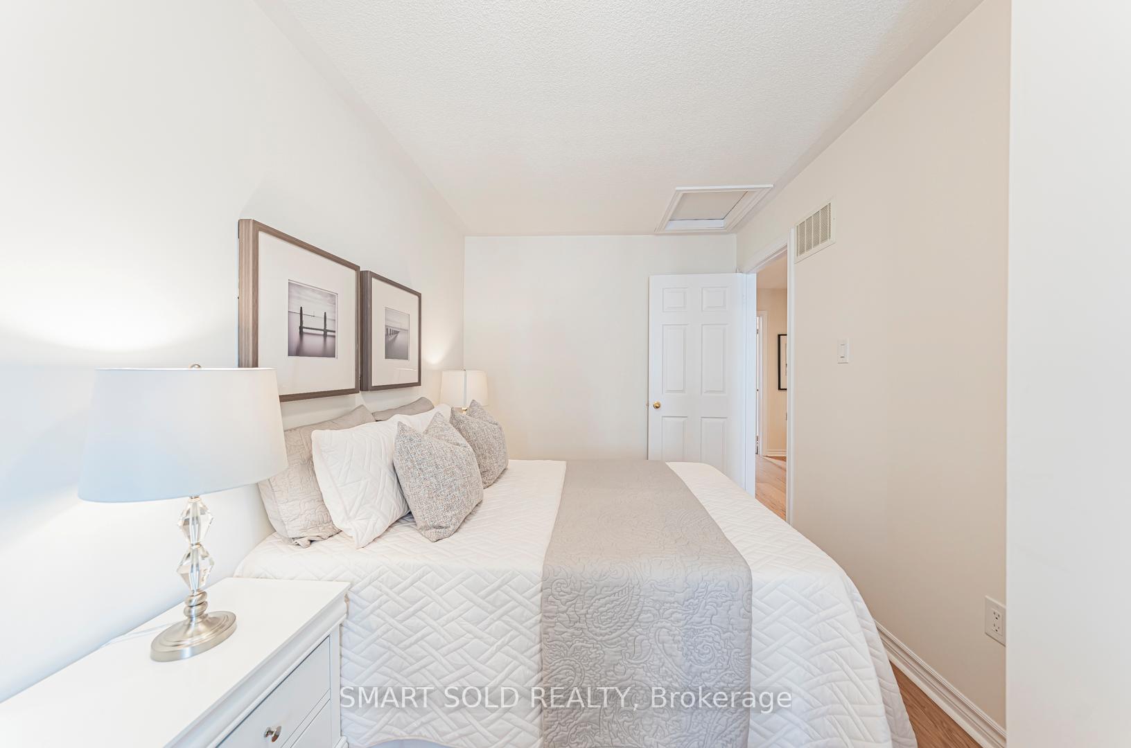 Photo 35 of 52 Orca Drive, Markham, Wismer — HOMEH