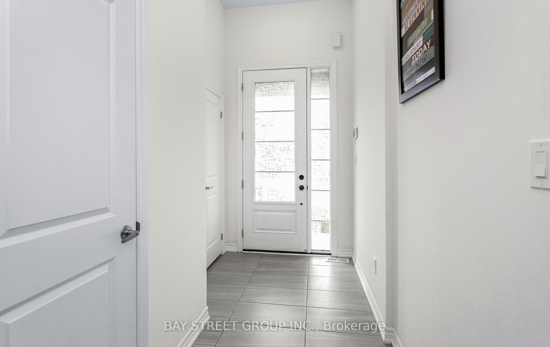 Photo 5 of 482 Parent Place, Milton, Ford — HOMEH