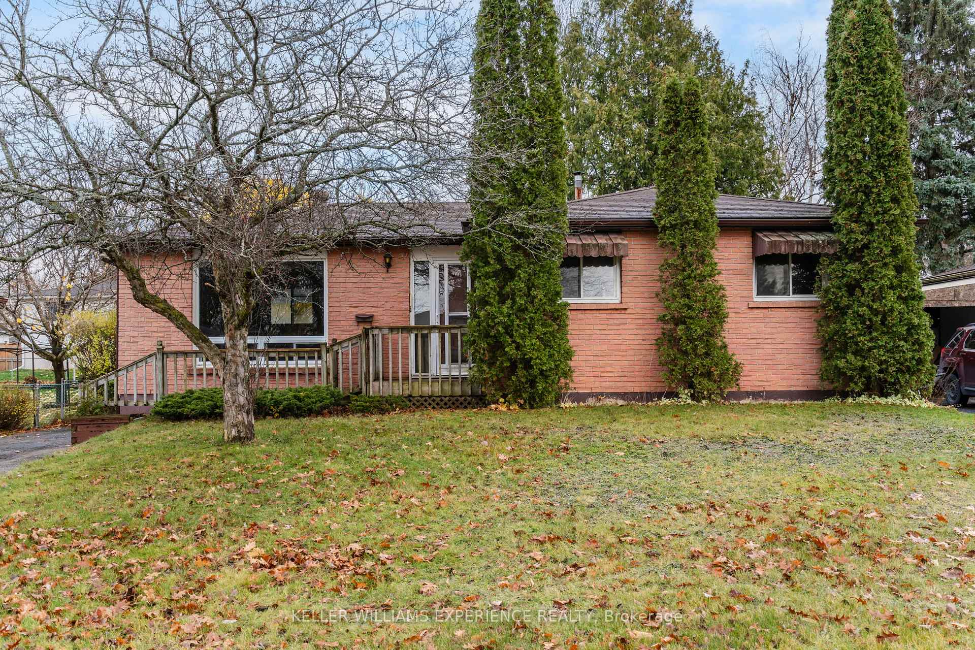 Front of 1013 Glen Bogie Crescent