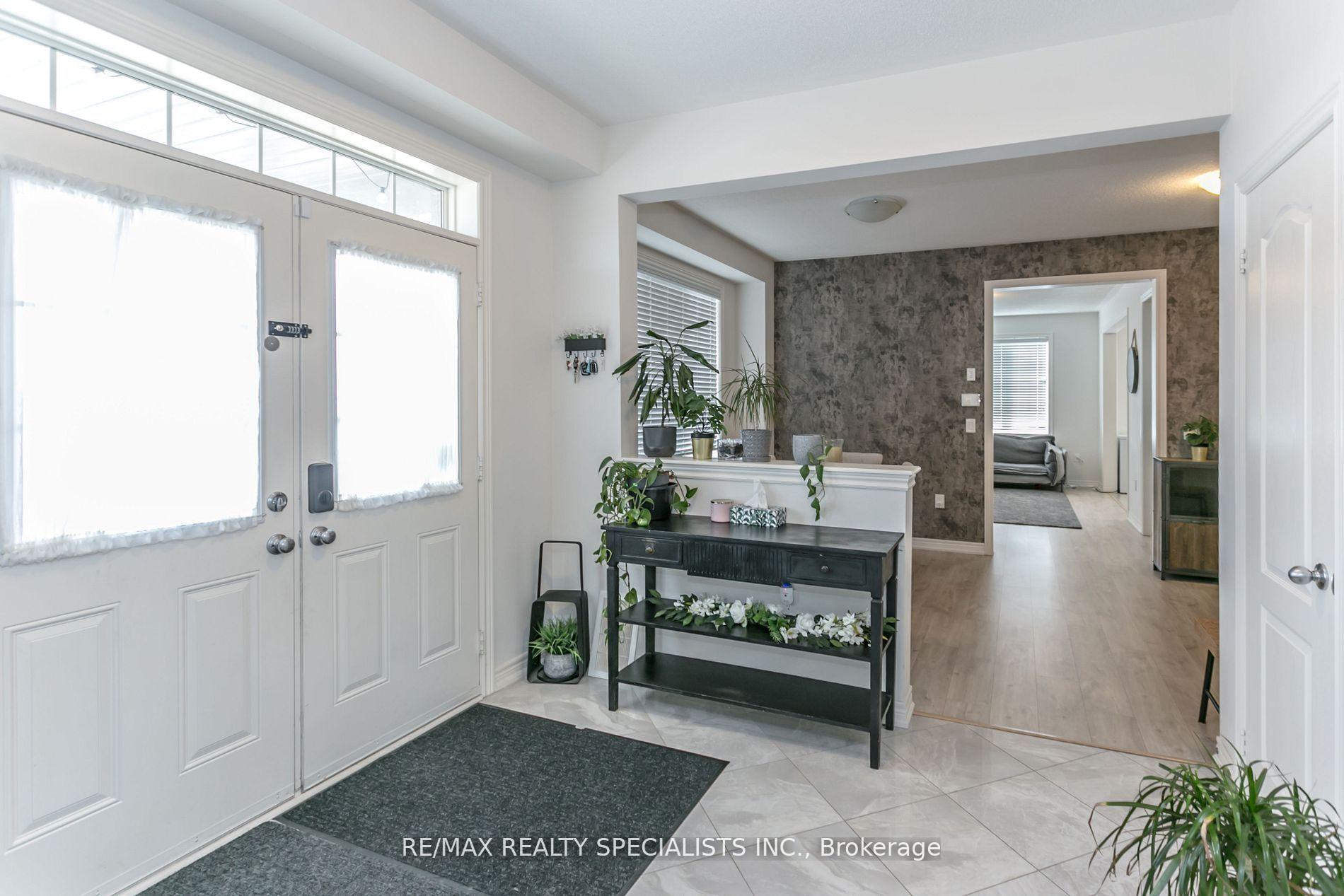 Photo 5 of 1558 Carr Landing, Milton, Ford — HOMEH