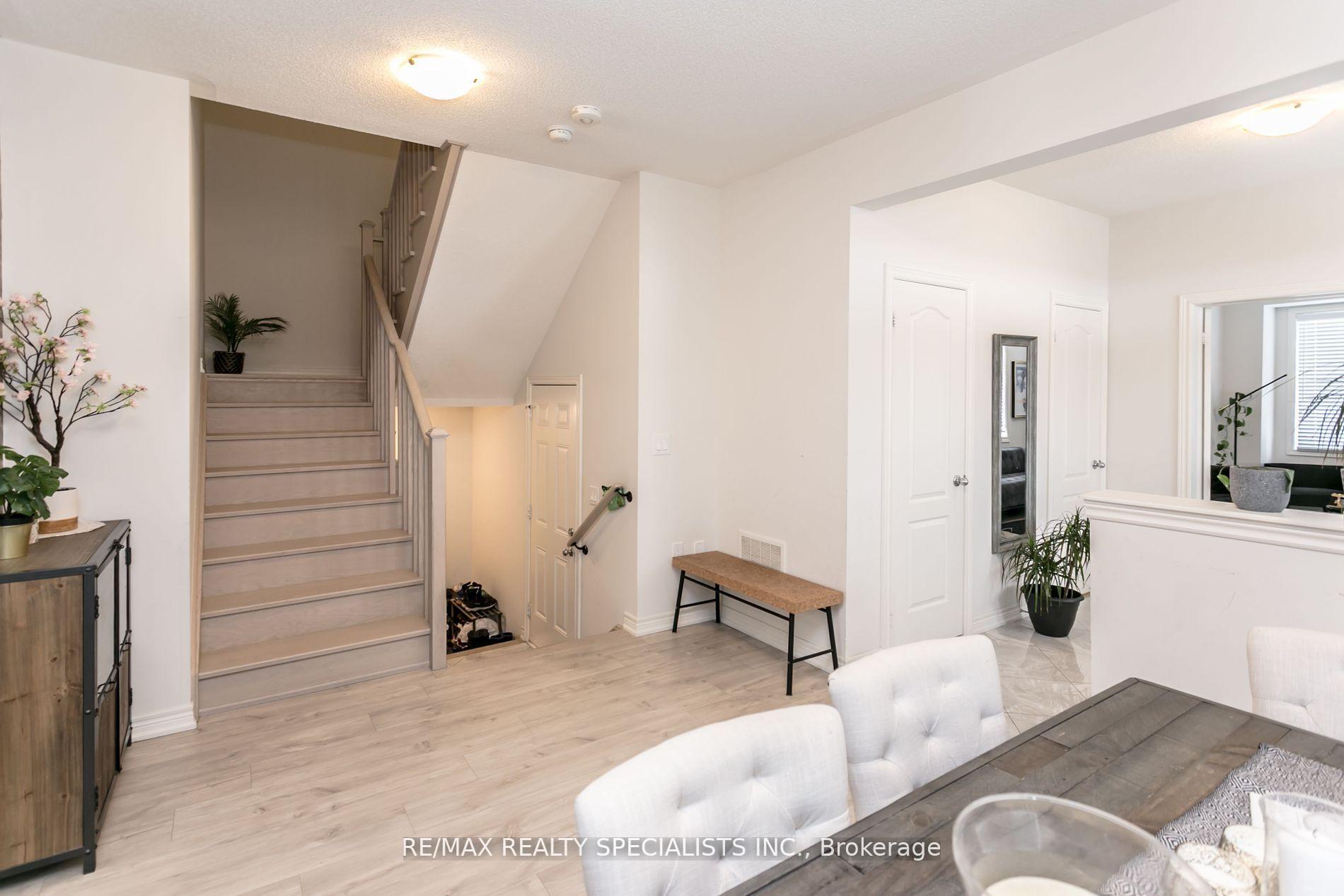 Photo 7 of 1558 Carr Landing, Milton, Ford — HOMEH